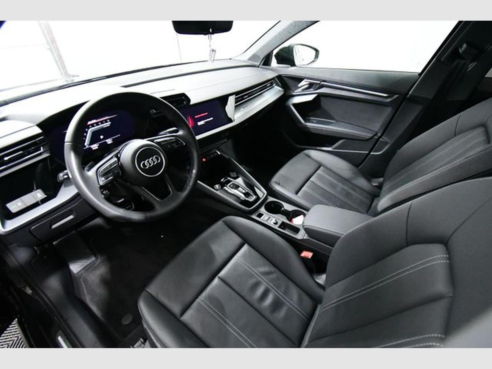 Audi A3 A3 Sportback 35 TFSI S line, Park A., Navi., ACC (2024) - Photo 5