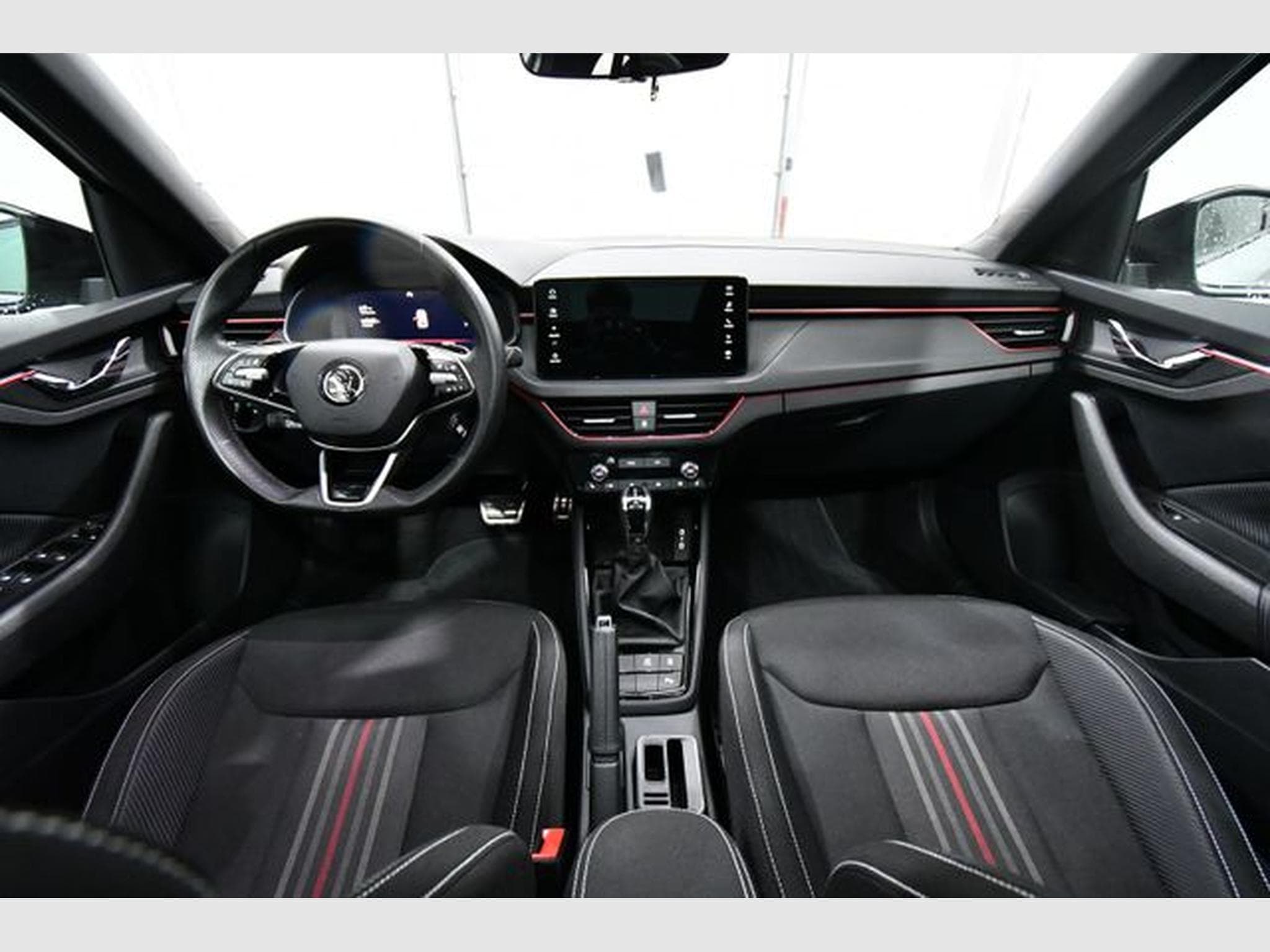 Skoda Kamiq Kamiq Monte Carlo, Pano., 17", Nnavi, ACC, R-Vie (2025) - Photo 7