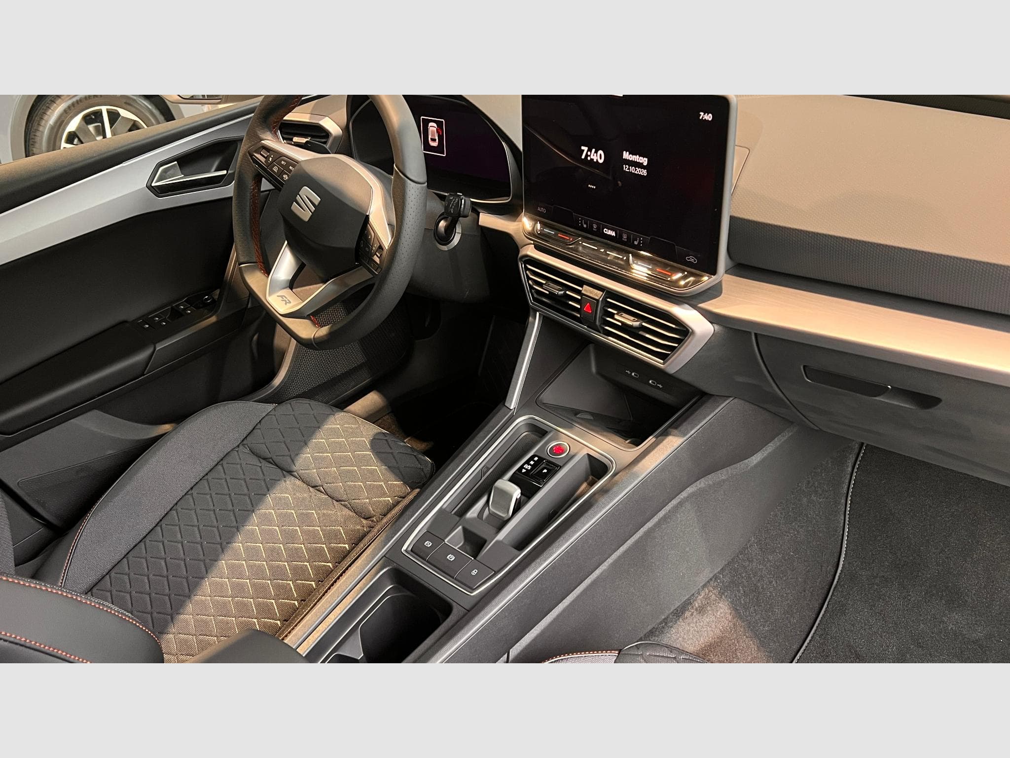 Seat Leon FR 1.5 eTSI DSG7 (2026) - Photo 4