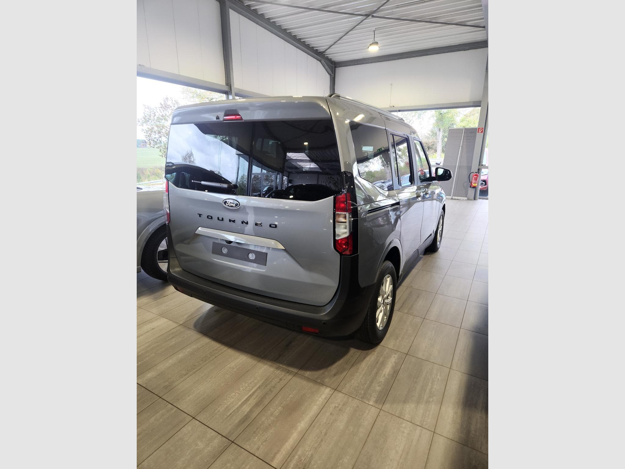 Ford Tourneo Courier Trend (2026) - Foto 3