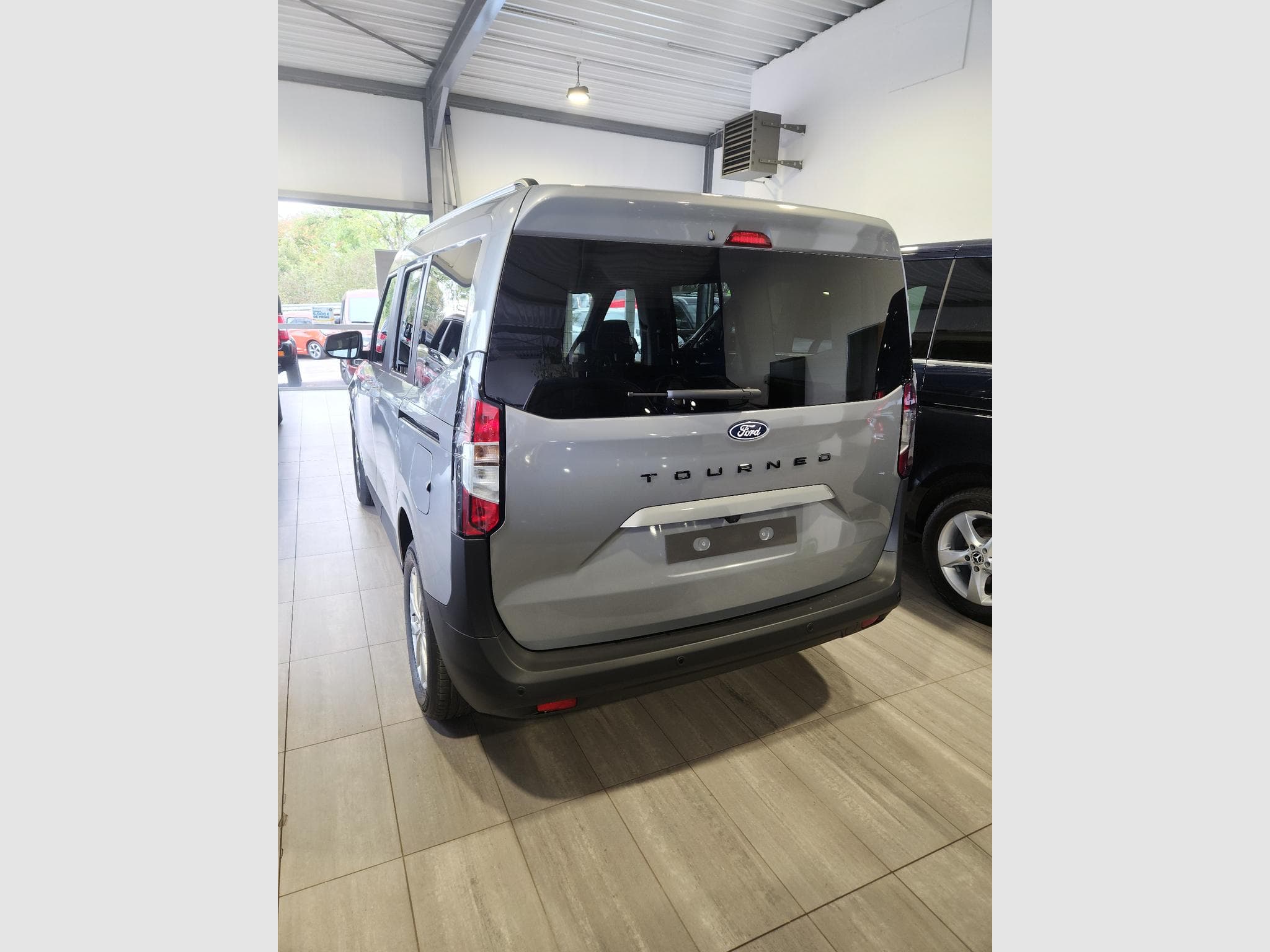 Ford Tourneo Courier Trend (2026) - Foto 4