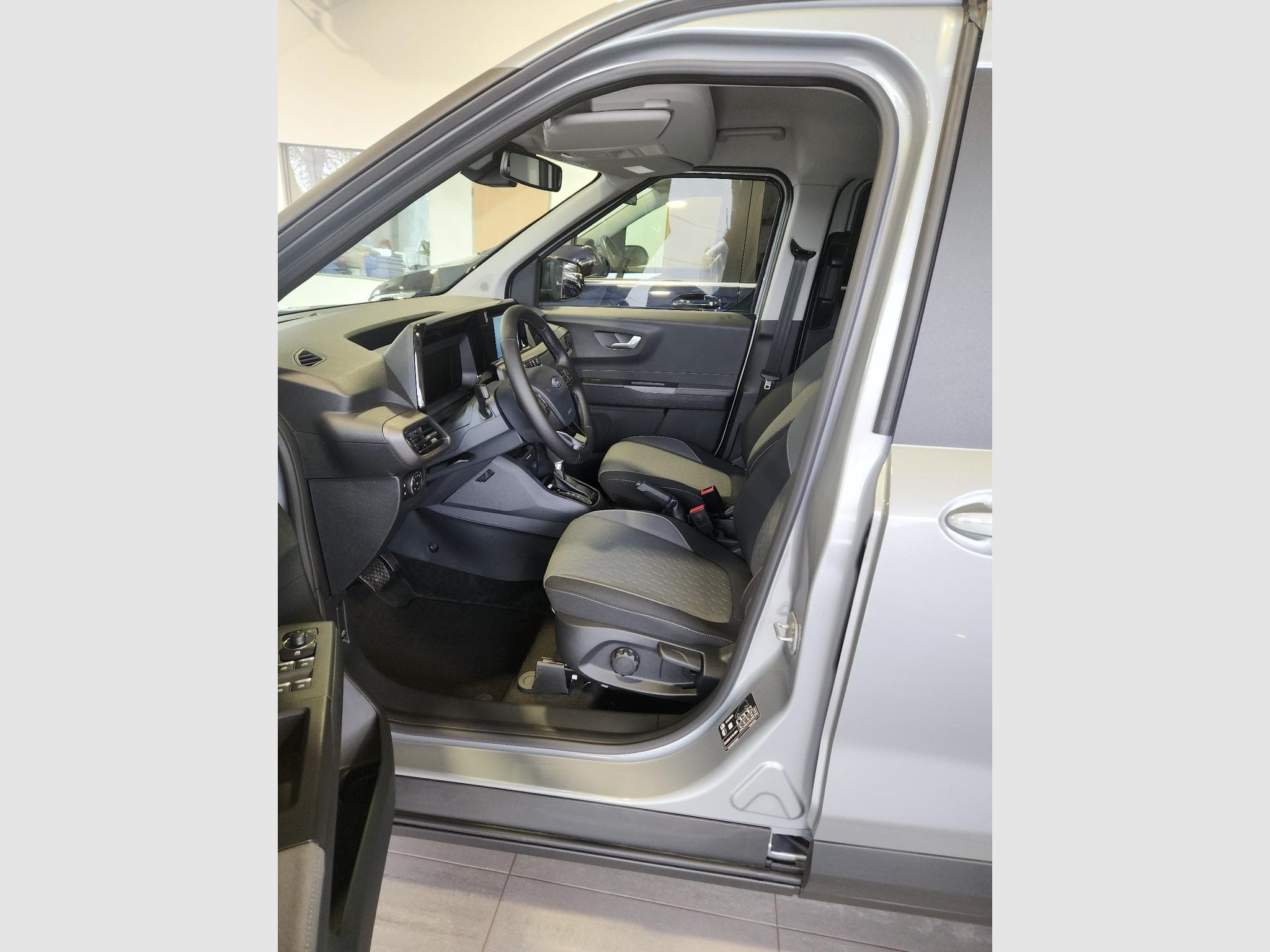 Ford Tourneo Courier Trend (2026) - Foto 6