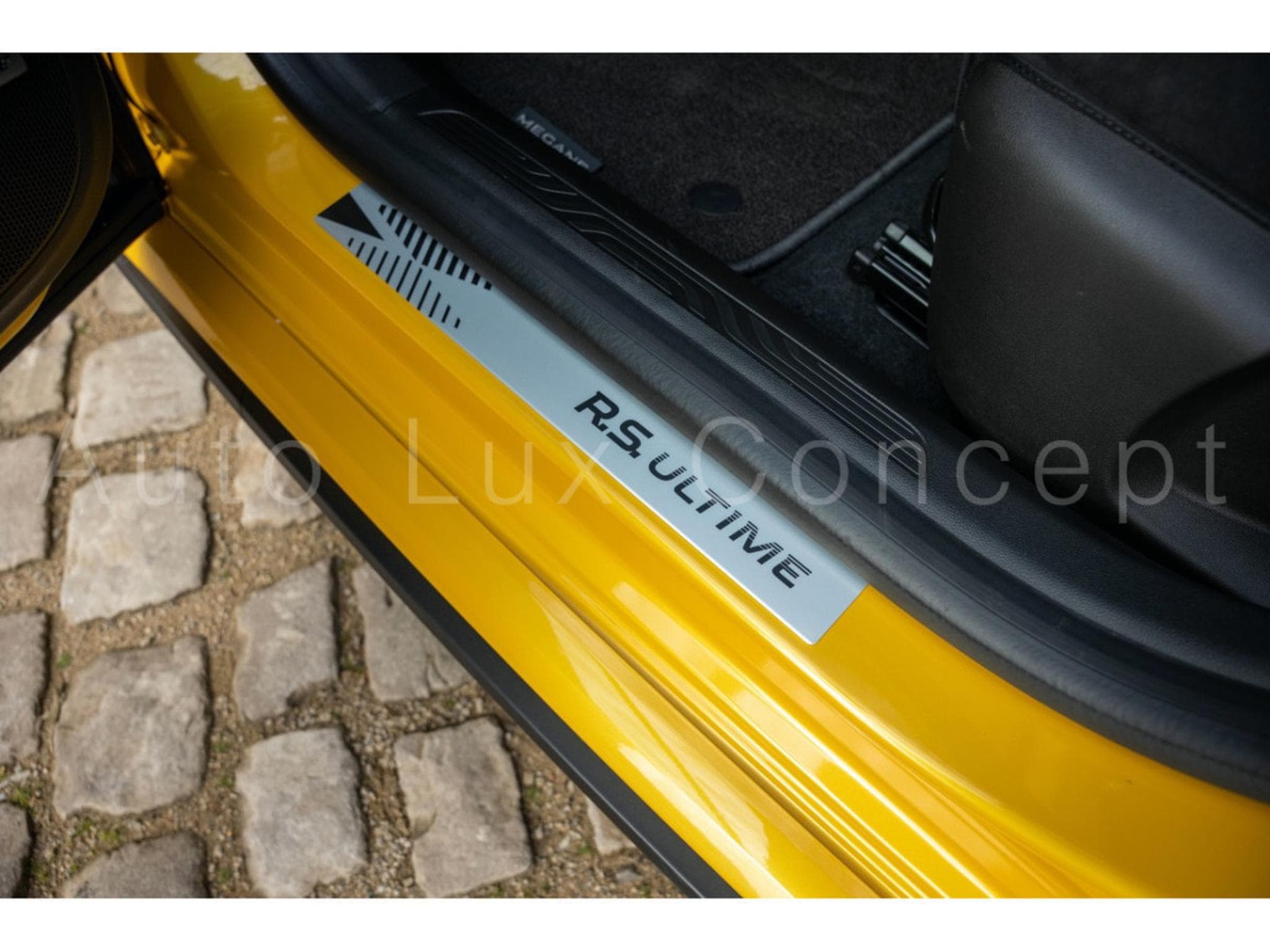 Renault Megane RS Ultime TCe 300 EDC (2024) - Photo 10