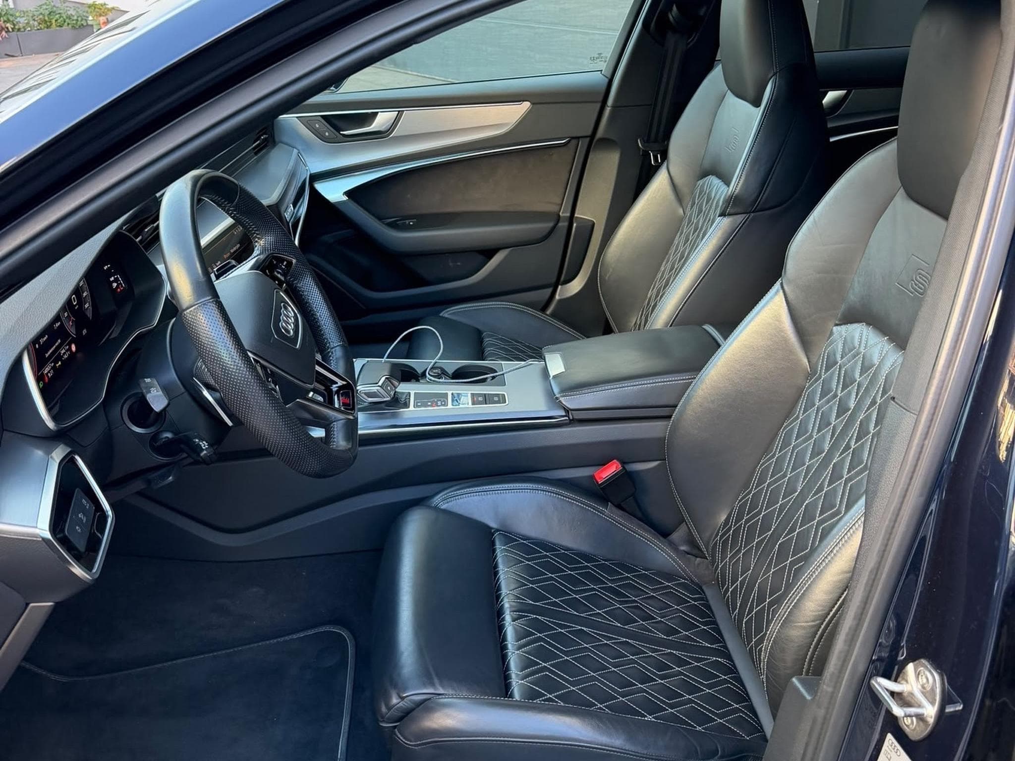 Audi A6 S-Line (2019) - Photo 2