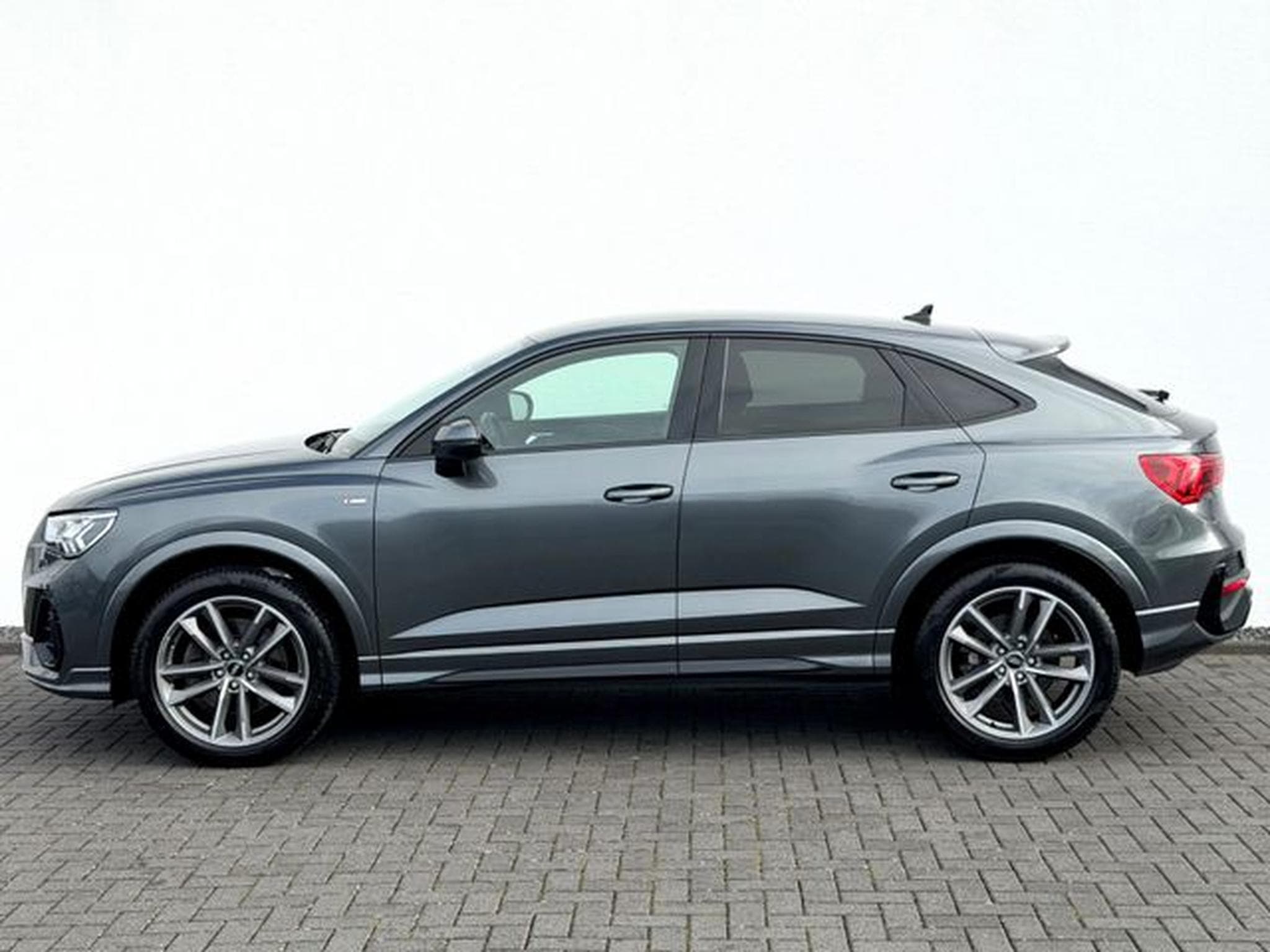 Audi Q3 Q3 Sportback 45 TFSI quattro S line Sport Plus (2020) - Photo 8
