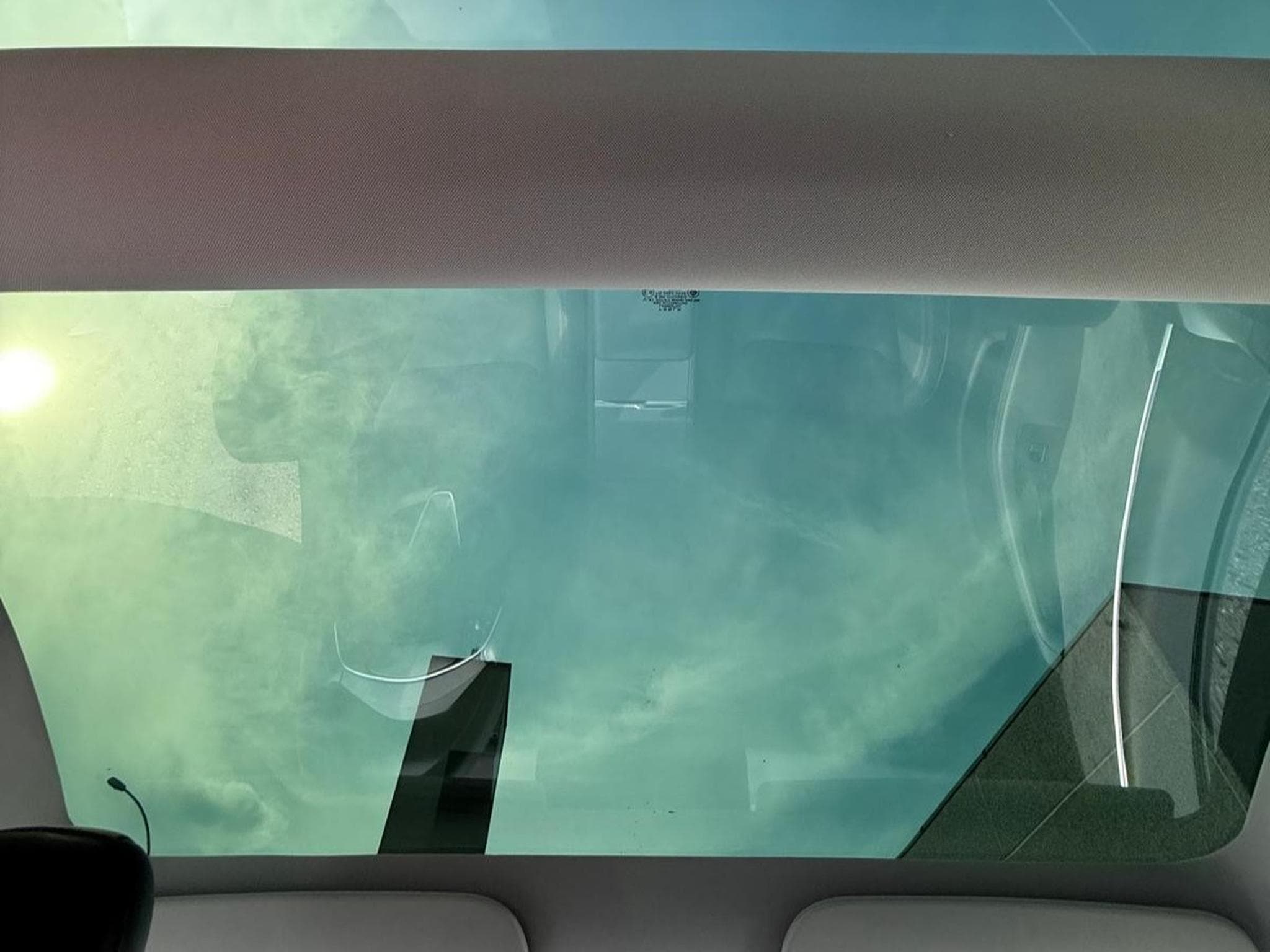 Tesla Model 3 Highland (2025) - Photo 11
