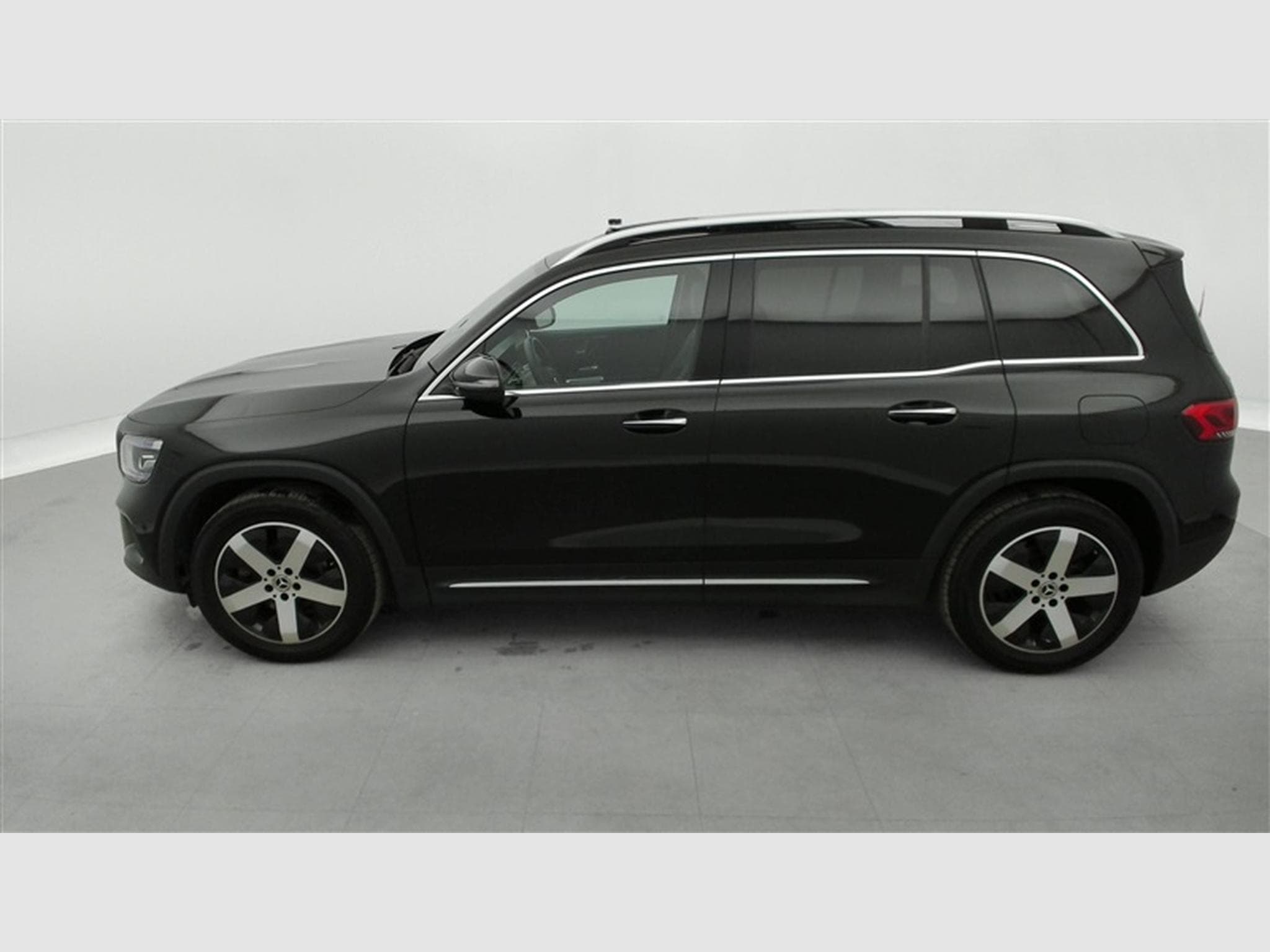 Mercedes GLB 180 GLB 180 Business Solution CUIR/NAVI/FULL LED/JA18 (2021) - Photo 3