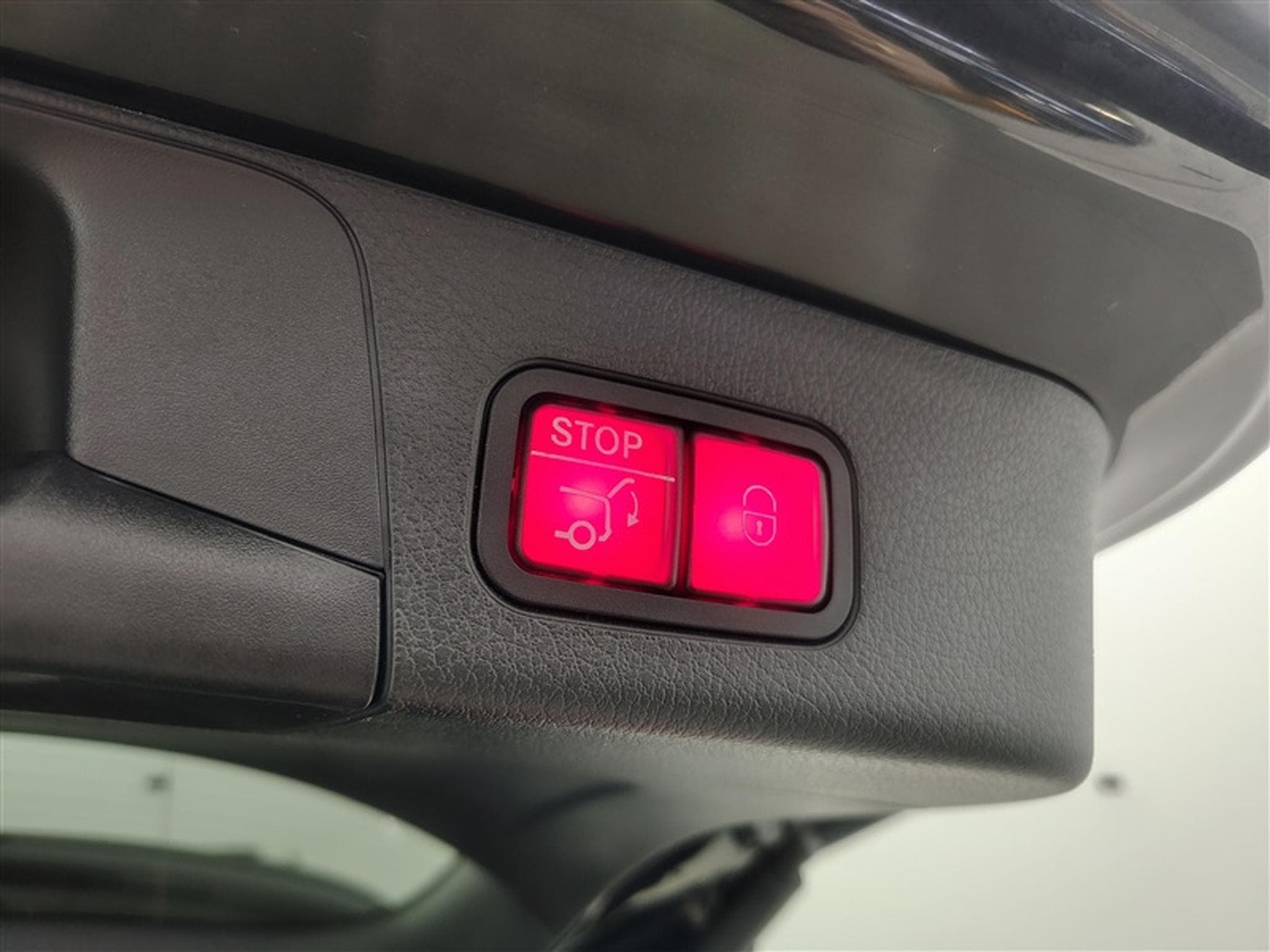 Mercedes GLB 180 GLB 180 Business Solution CUIR/NAVI/FULL LED/JA18 (2021) - Photo 20