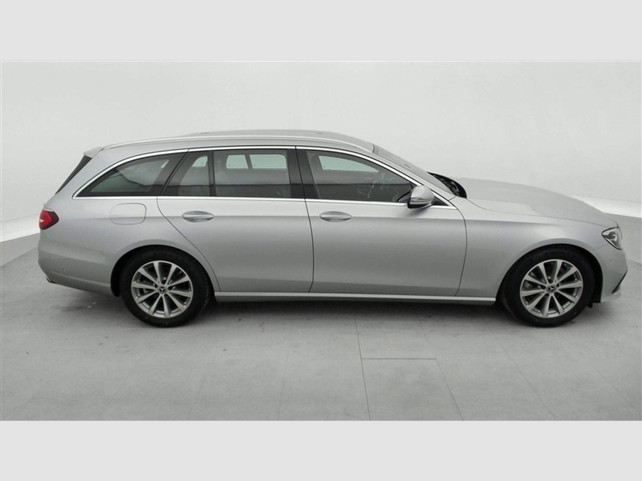 Mercedes E 200 E200 d 9G-Tronic Avantgarde CUIR / NAVI / FULL LED (2020) - Photo 24