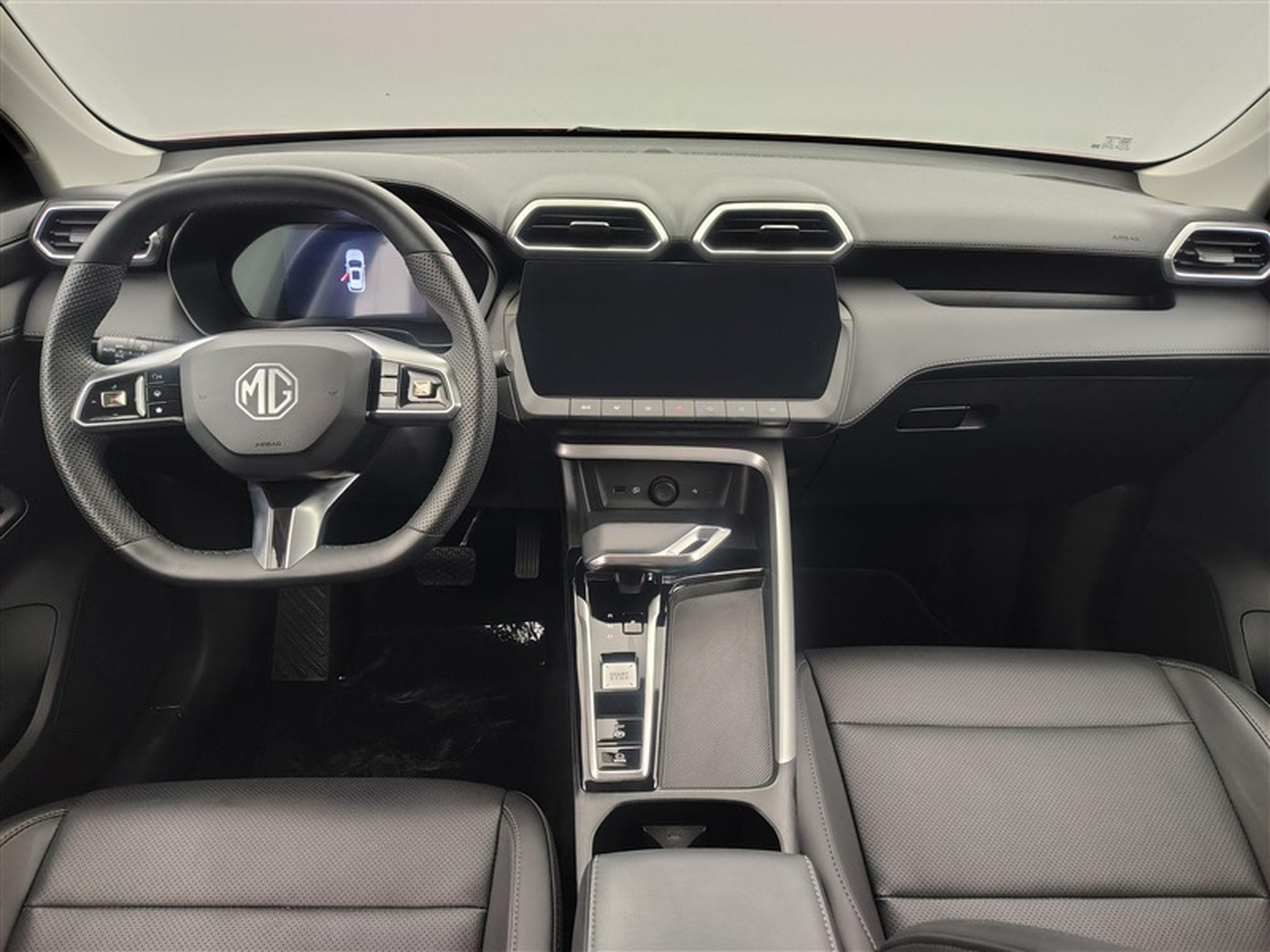 MG ZS Hybrid+ 1.5 Luxury (2025) - Photo 8