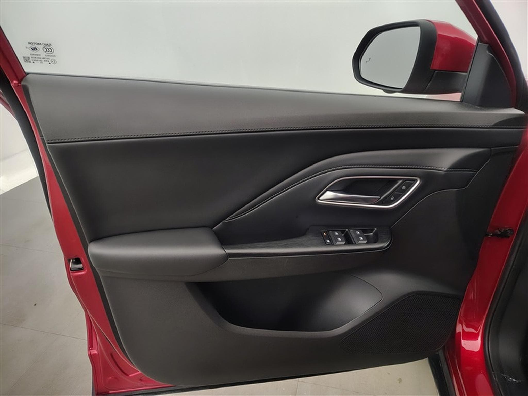 MG ZS Hybrid+ 1.5 Luxury (2025) - Photo 16