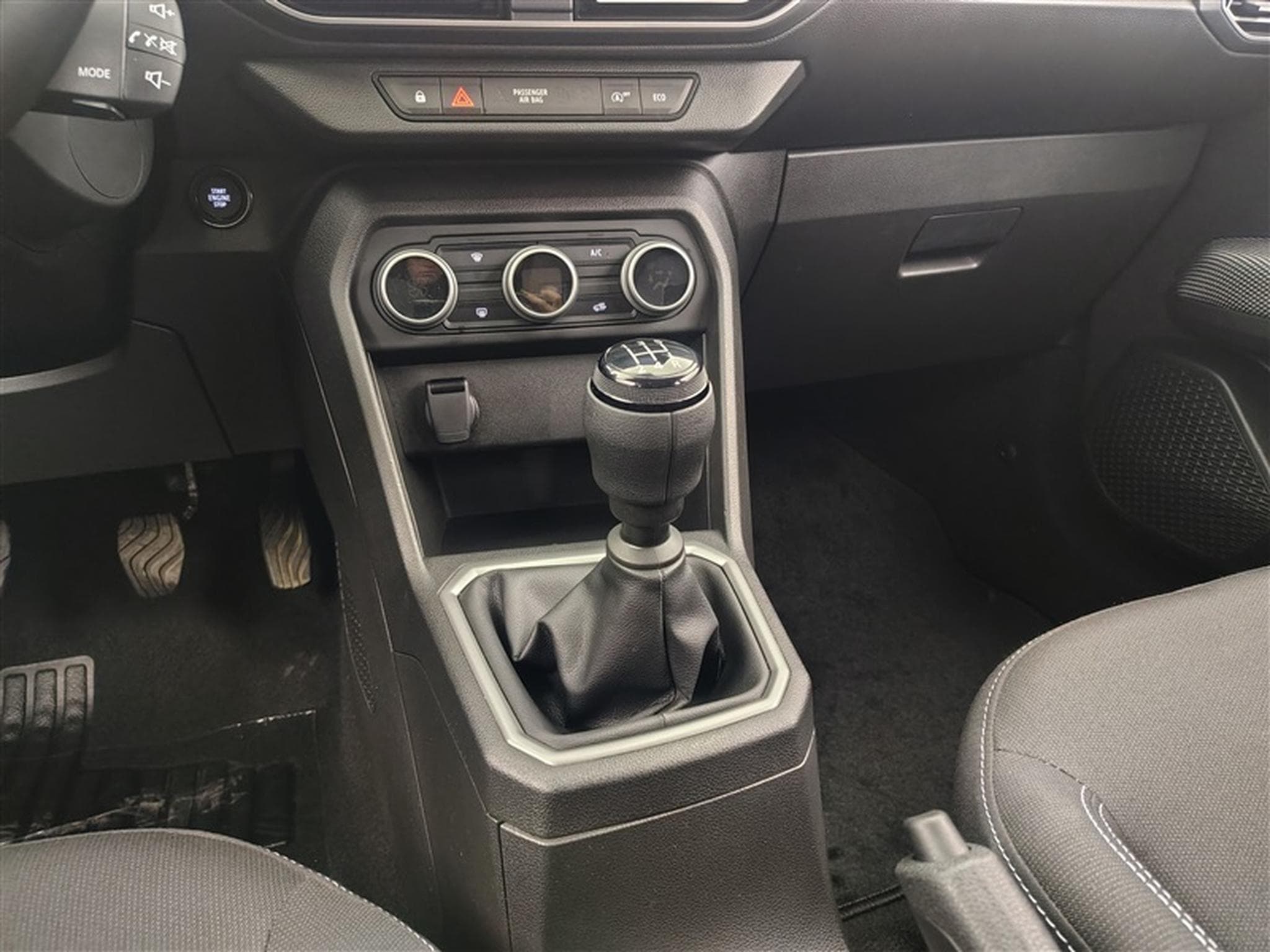 Dacia Sandero 1.0 Eco-G Journey (2025) - Photo 12