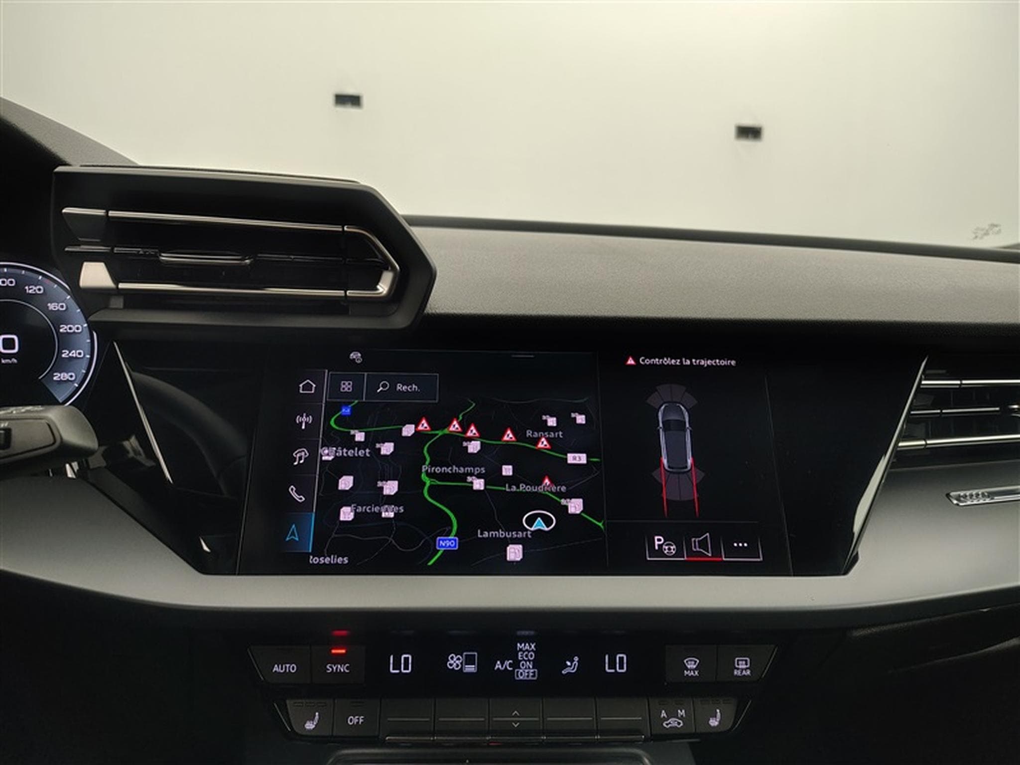 Audi A3 35 TFSI 150Cv S-Tronic S-Line NAVI / FULL LED / CARPLAY (2025) - Photo 18