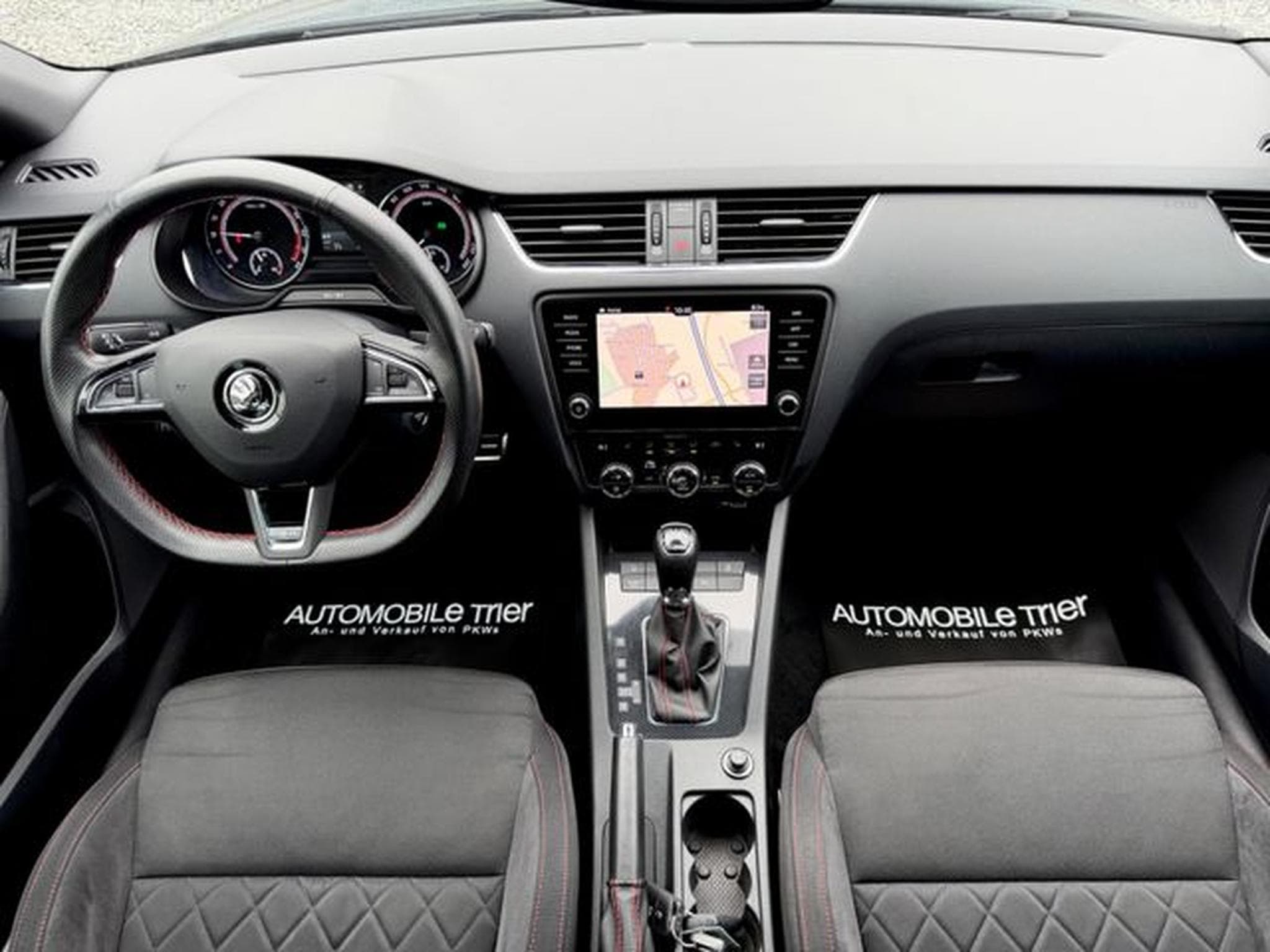 Skoda Octavia Octavia Combi RS 2.0 TDI DSG 4x4 /LED/ACC/AHK/ (2020) - Photo 11