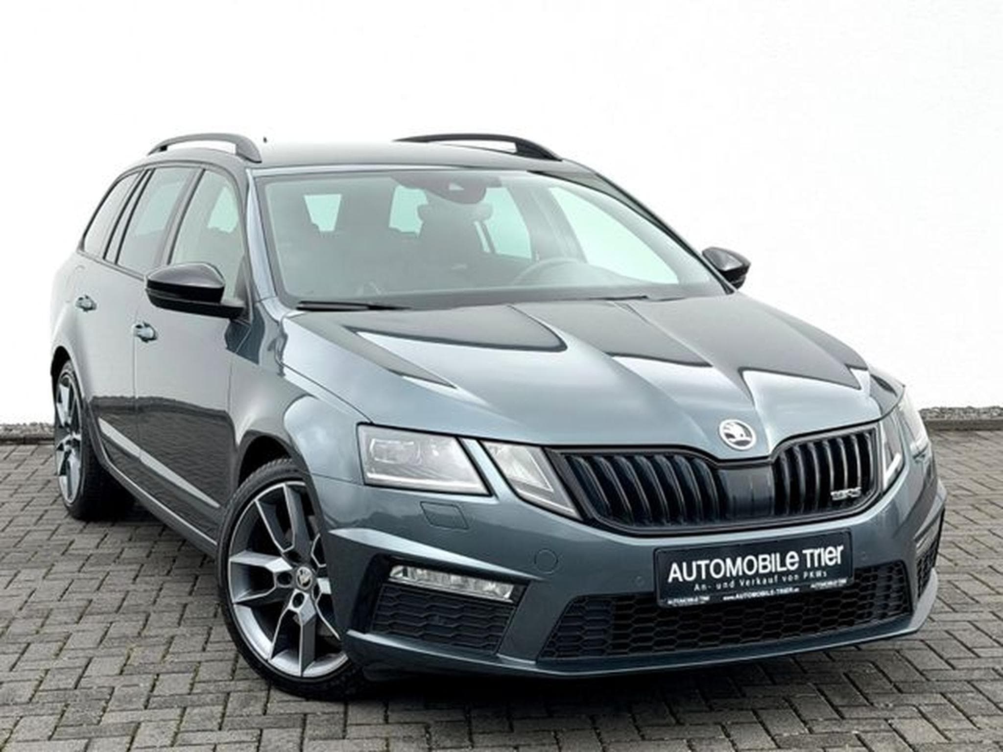 Skoda Octavia Octavia Combi RS 2.0 TDI DSG 4x4 /LED/ACC/AHK/ (2020) - Photo 3