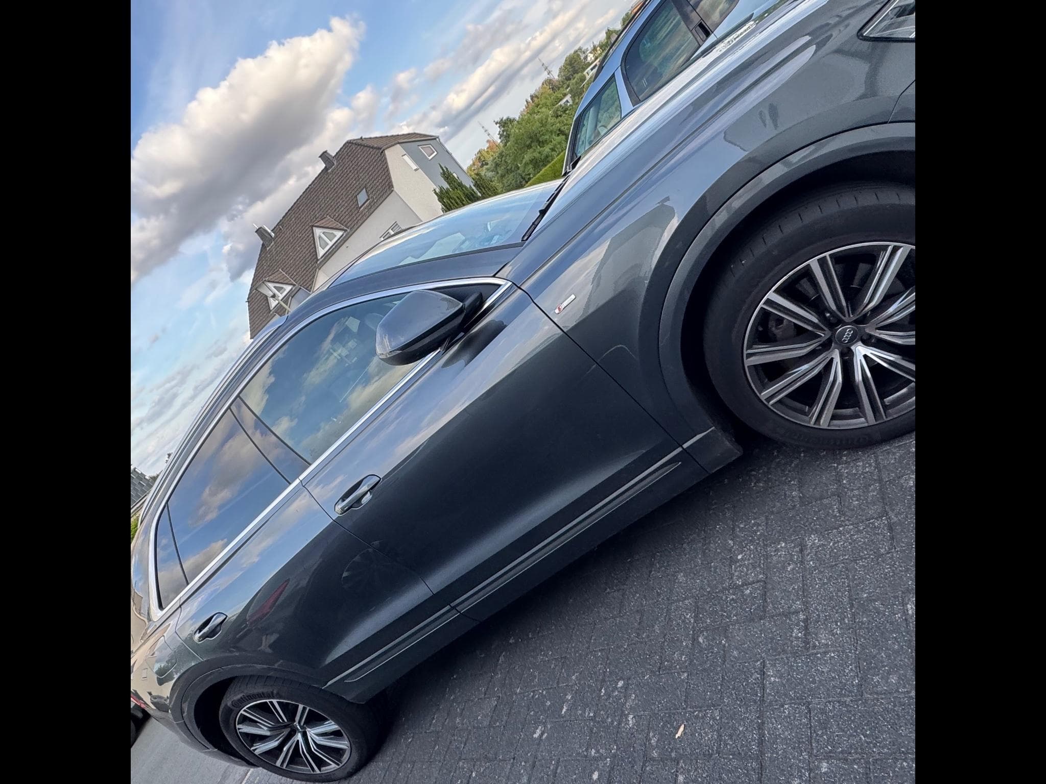 Audi Q8 Quattro (2019) - Photo 1