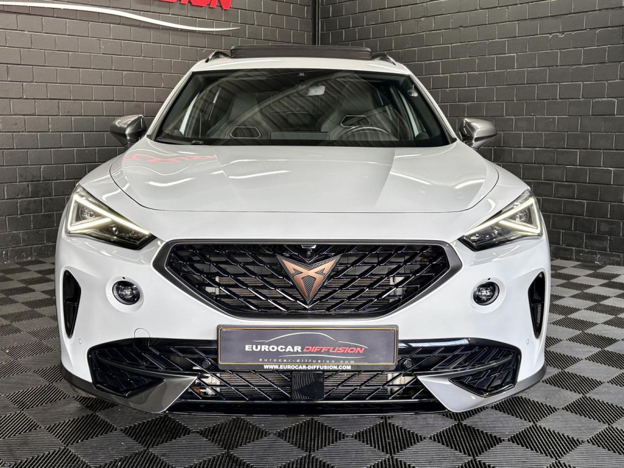 Cupra Formentor VZ 245CV eHybrid DSG6 *PANO *CAM 360°* *ATTELAGE* *BEATS* MA (2023) - Foto 2