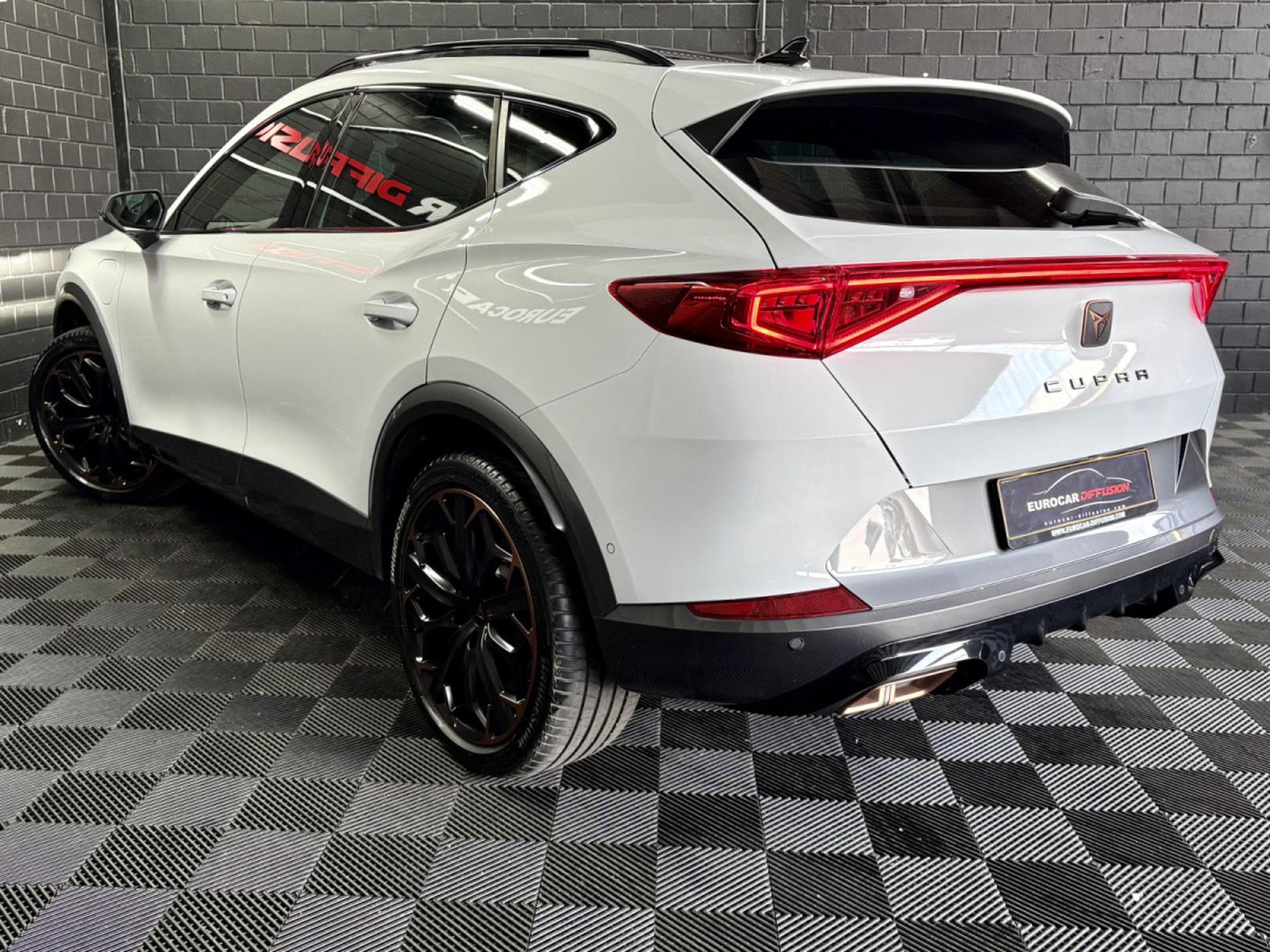 Cupra Formentor VZ 245CV eHybrid DSG6 *PANO *CAM 360°* *ATTELAGE* *BEATS* MA (2023) - Foto 4