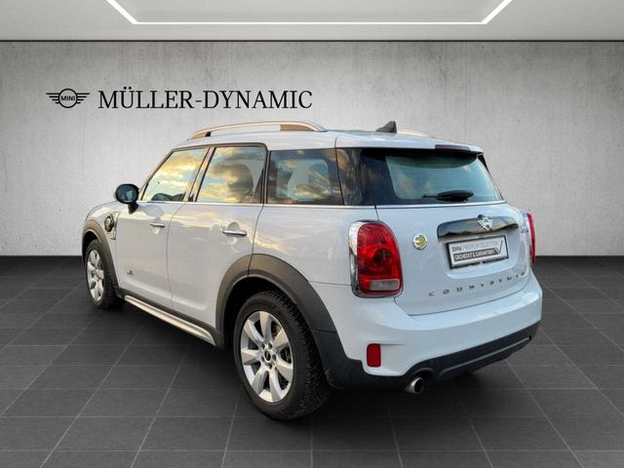 MINI Countryman Cooper S E ALL4 Countryman PANO NAVI SHZ (2019) - Foto 4