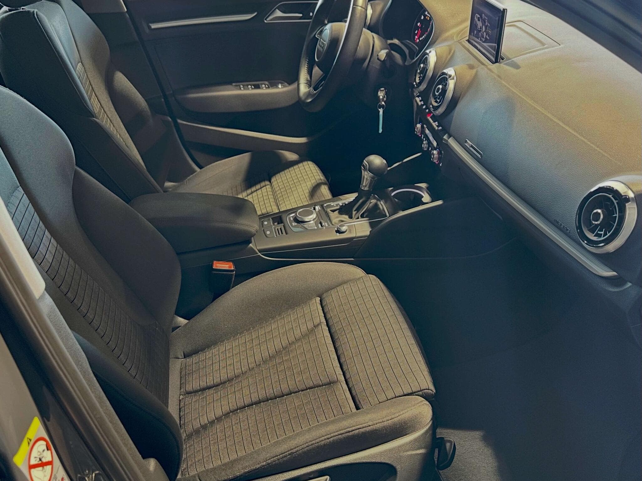 Audi A3 A3 SPORTBACK TFSI SPORT S-TRONIC (2019) - Photo 12