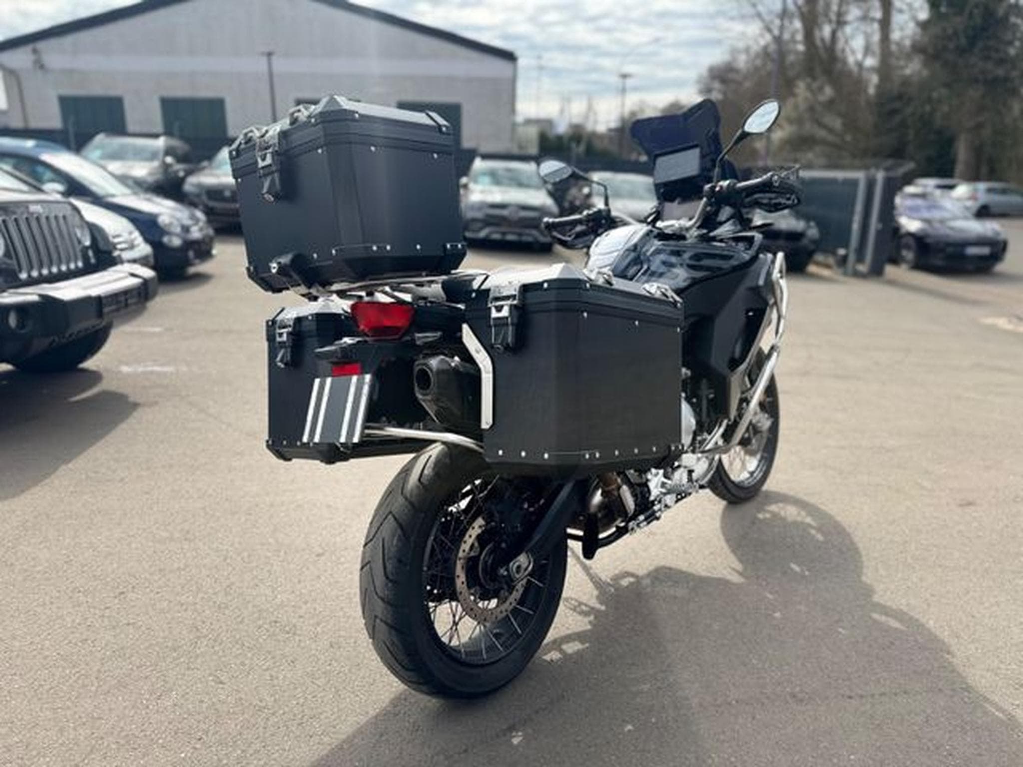 BMW 850 F 850 GS ADVENTURE TRIPLE BLACK *NAVI*LED*TOP* (2023) - Foto 4