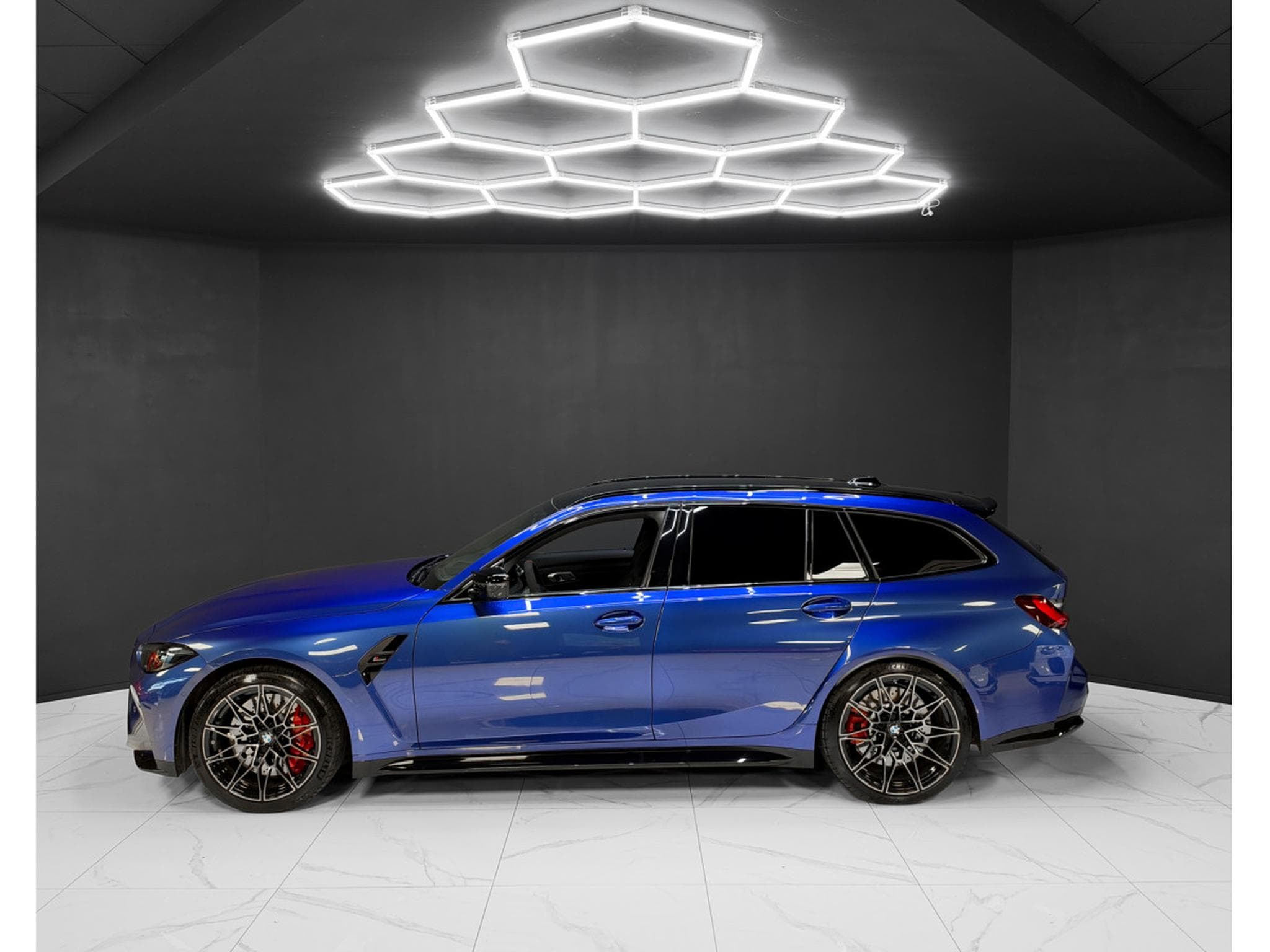 BMW M3 COMPETITION LCI TOURING XDRIVE (2025) - Photo 2