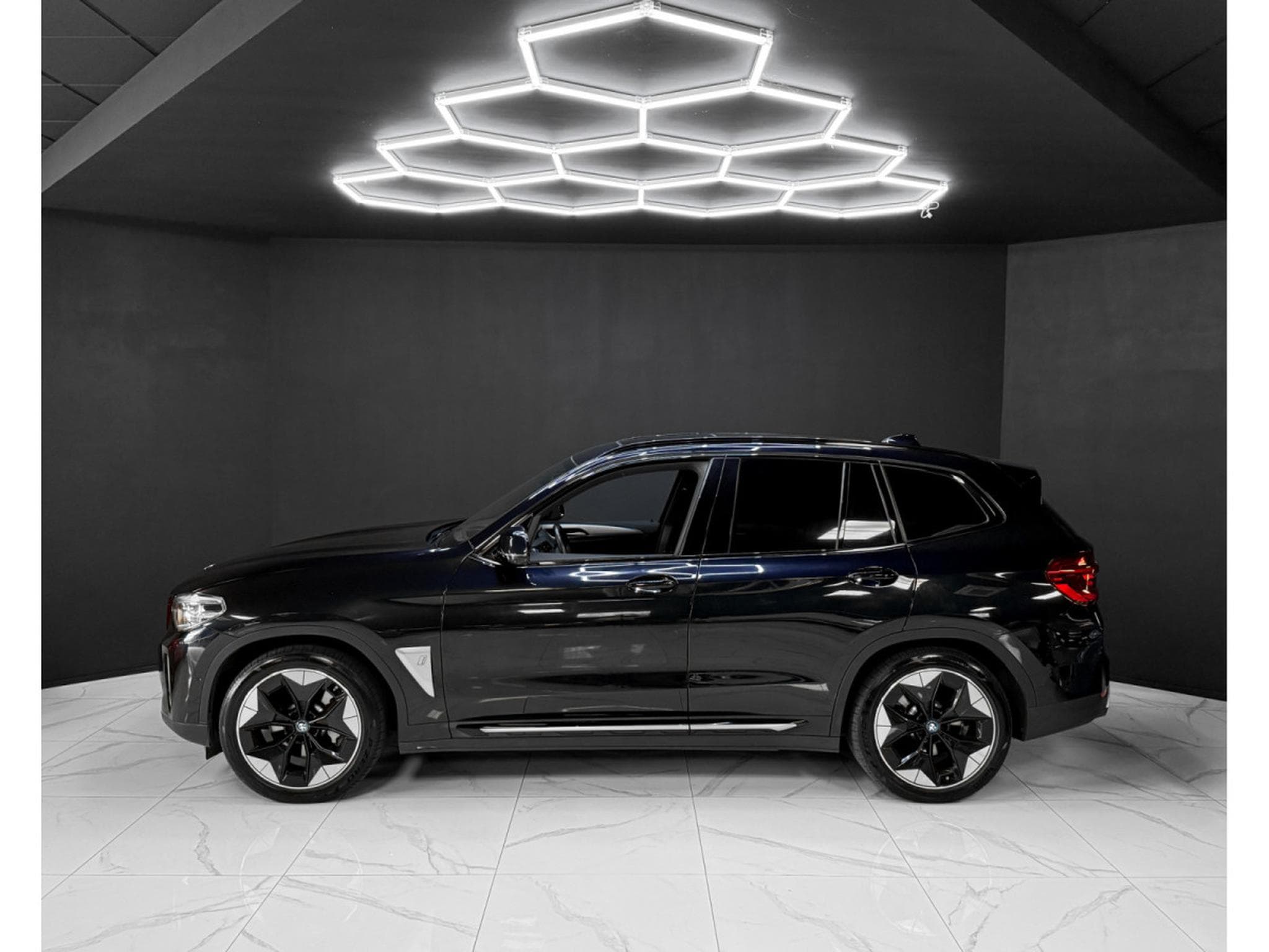 BMW iX3 iX3 / HEAD-UP / 360 / HK / KEYLESS (2021) - Photo 2