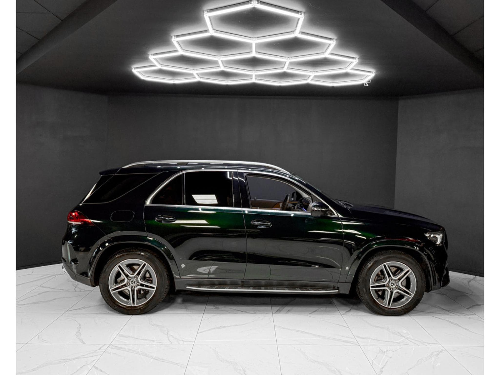 Mercedes GLE 350 d AMG Line / Spec / 360 / New service (2019) - Photo 6