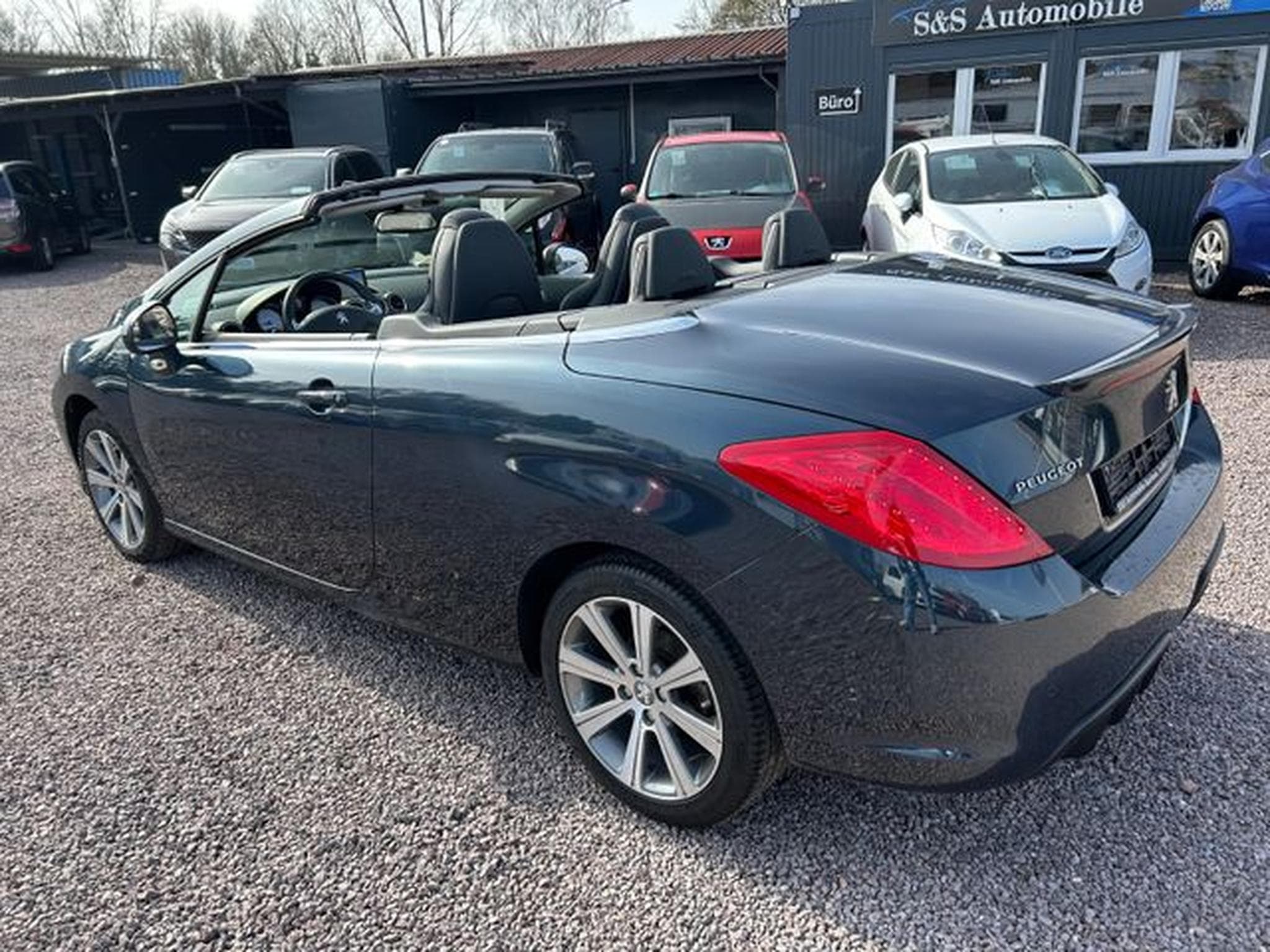 Peugeot 308 308 CC 2.0 HDI Allure *Navi*Xenon*Vollleder* (2014) - Foto 6