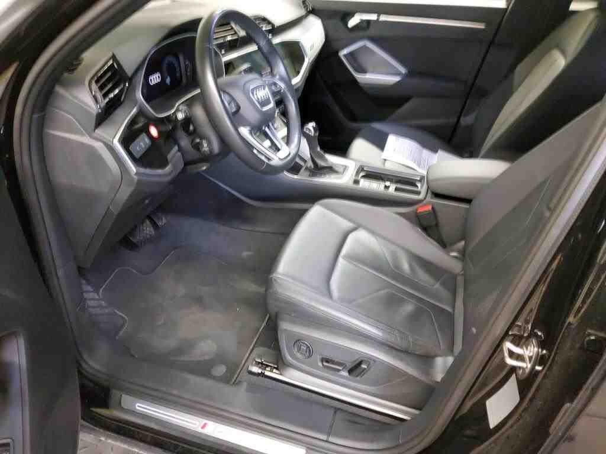 Audi Q3 S line Quattro 2.0 40 TDI 200 CV DSG7 S tronic (2022) - Foto 7