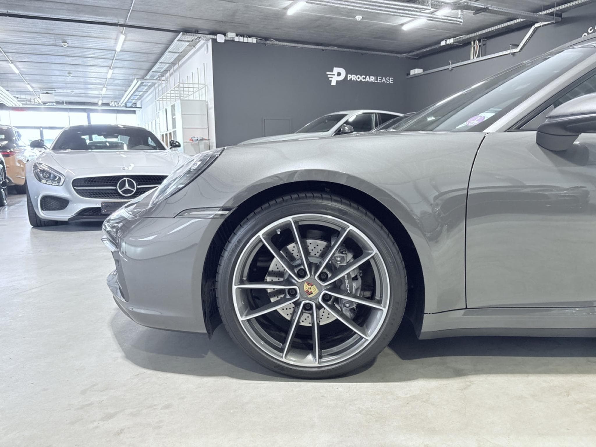 Porsche 911 992 CARRERA 4 /TOIT OUVRANT/ PASM/ CARPLAY (2023) - Photo 7