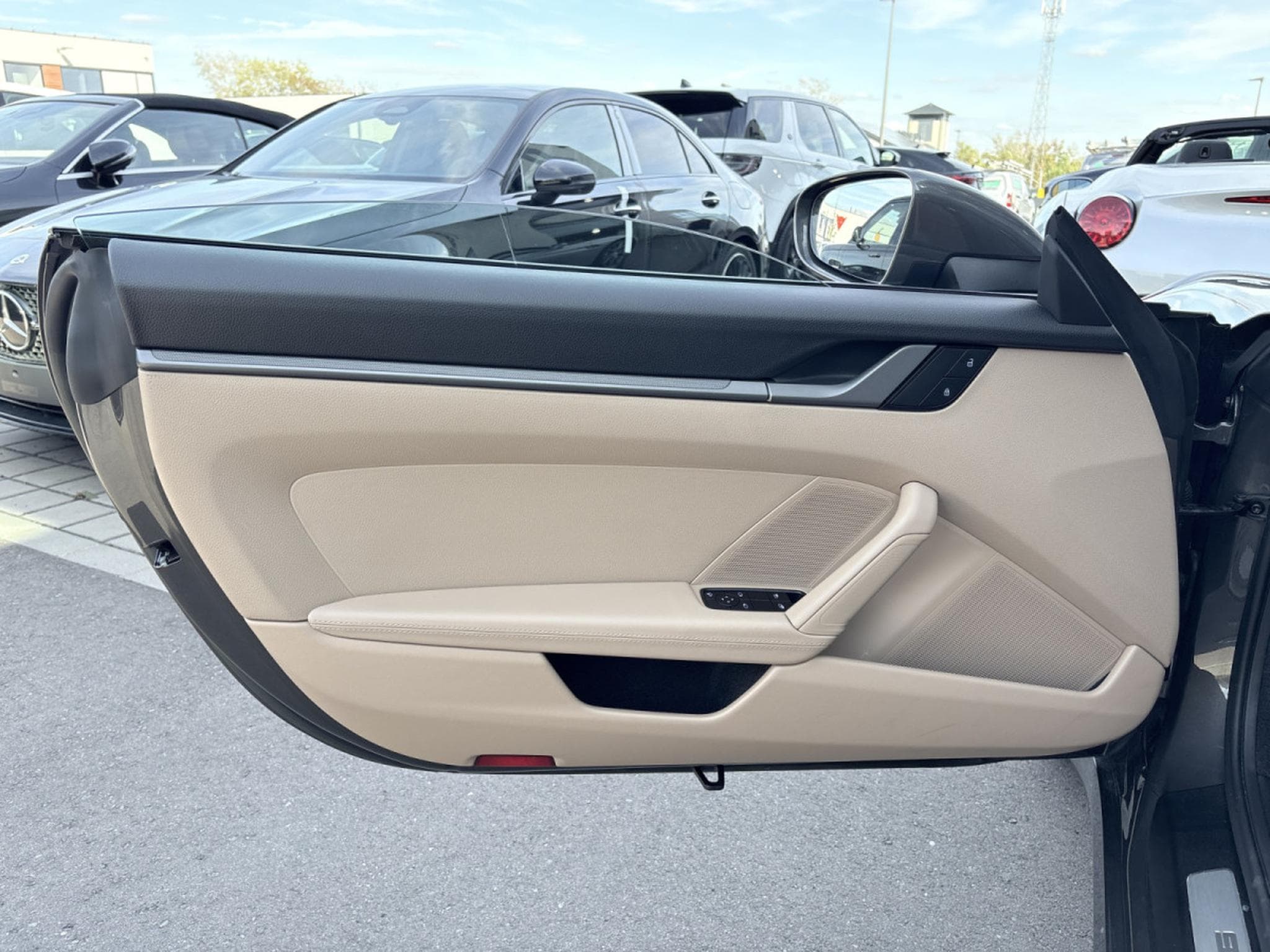 Porsche 911 992 CARRERA 4 /TOIT OUVRANT/ PASM/ CARPLAY (2023) - Photo 22