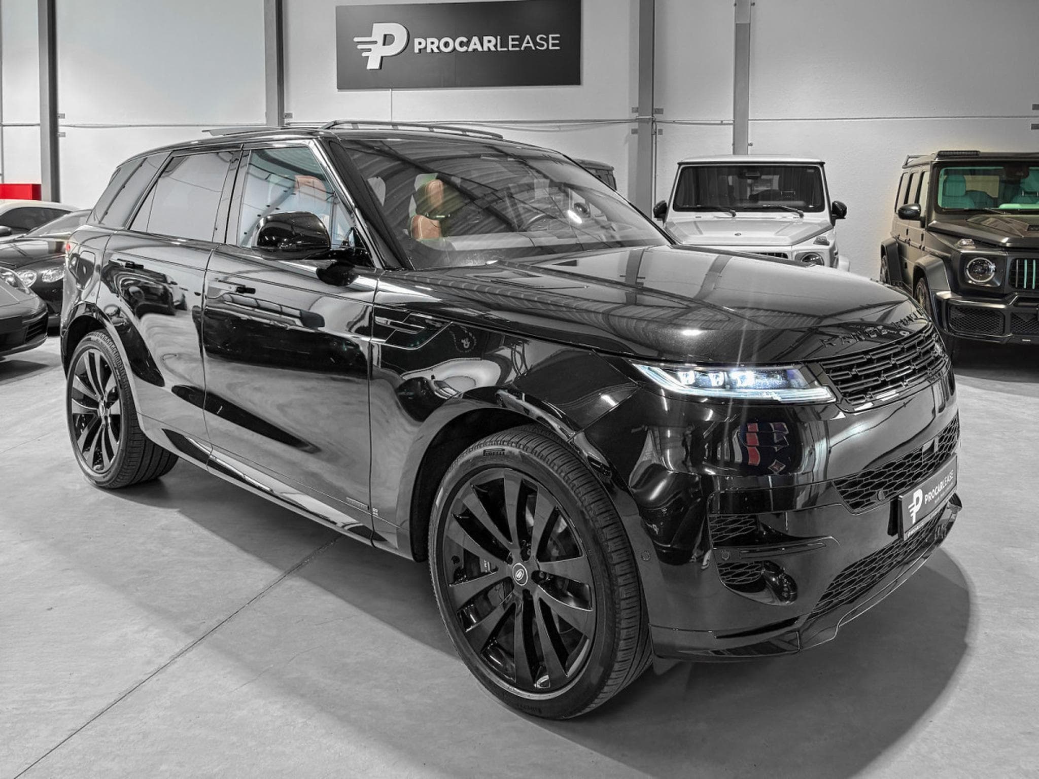 Land-Rover Range Rover Sport P530 V8 AUTOBIOGRAPHY+ 4 WINTER WHEELS (2025) - Photo 5