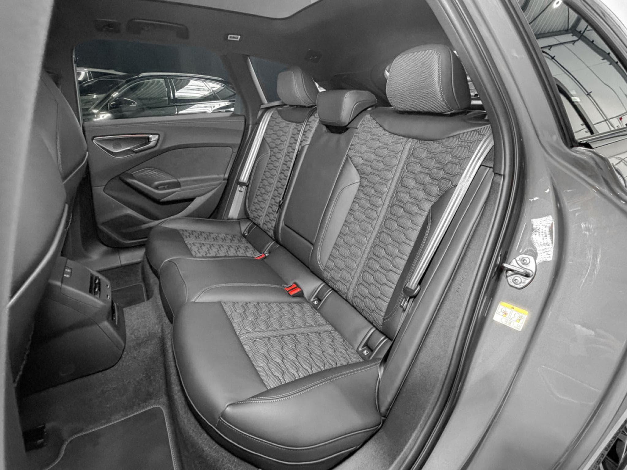Audi RS5 Audi RS5 Avant PERFORMANCE/KERAMIK/SOFORT/CARBONE IN/AUS/VOL (2026) - Photo 10