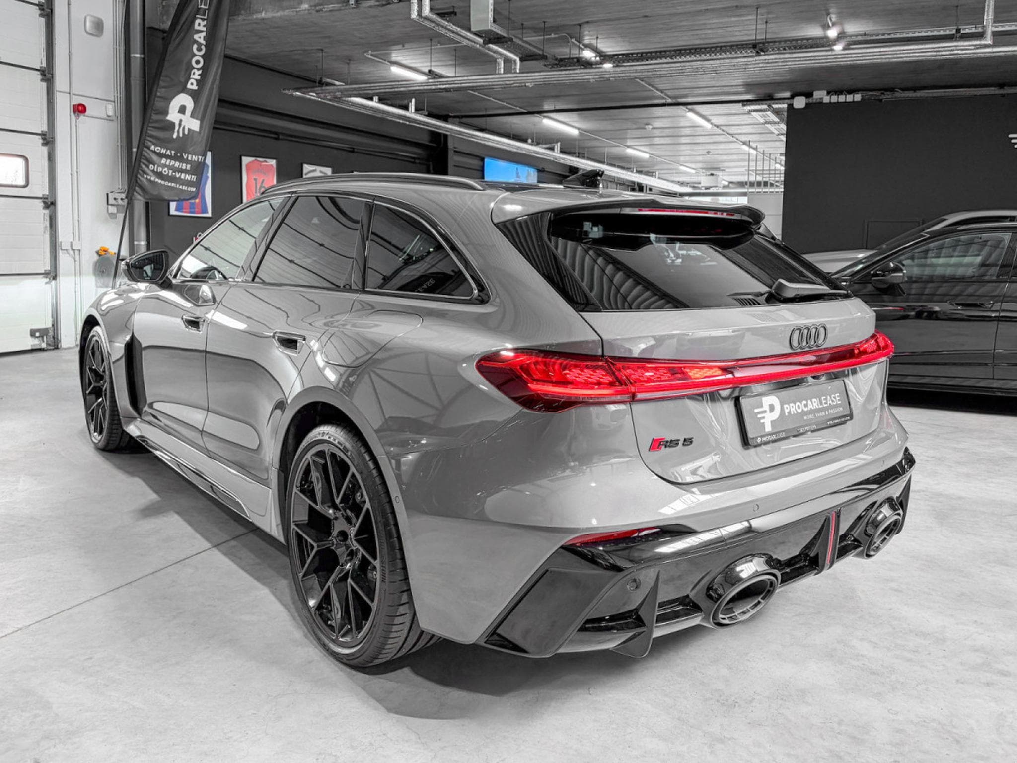 Audi RS5 Audi RS5 Avant PERFORMANCE/KERAMIK/SOFORT/CARBONE IN/AUS/VOL (2026) - Photo 11
