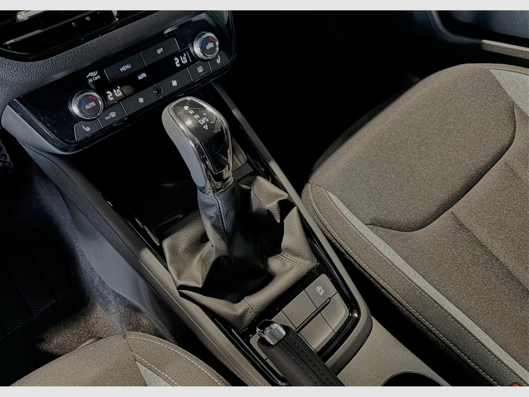 Skoda Kamiq KAMIQ SELECTION TSI DSG (2026) - Photo 9