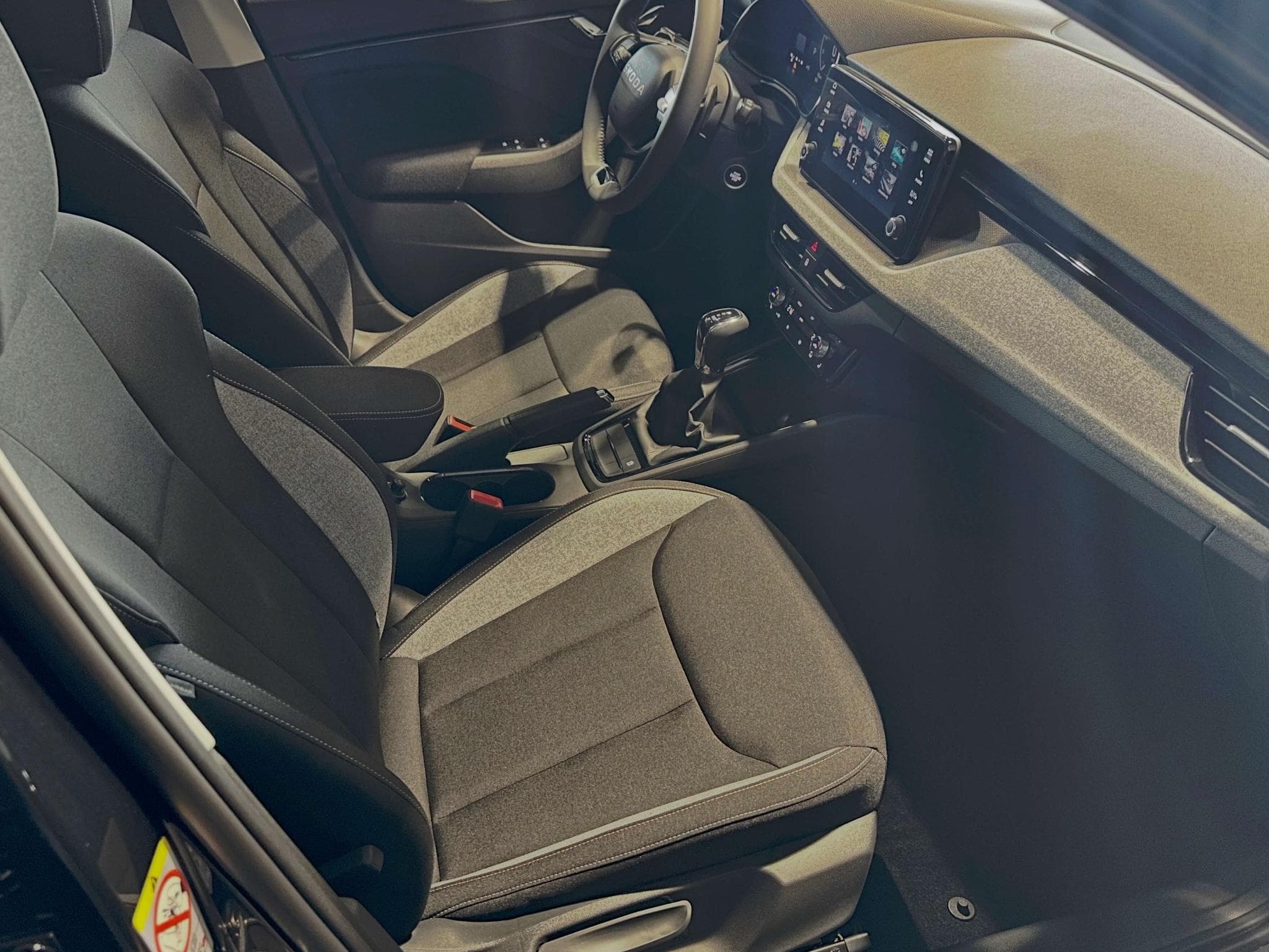 Skoda Kamiq KAMIQ SELECTION TSI DSG (2026) - Photo 12