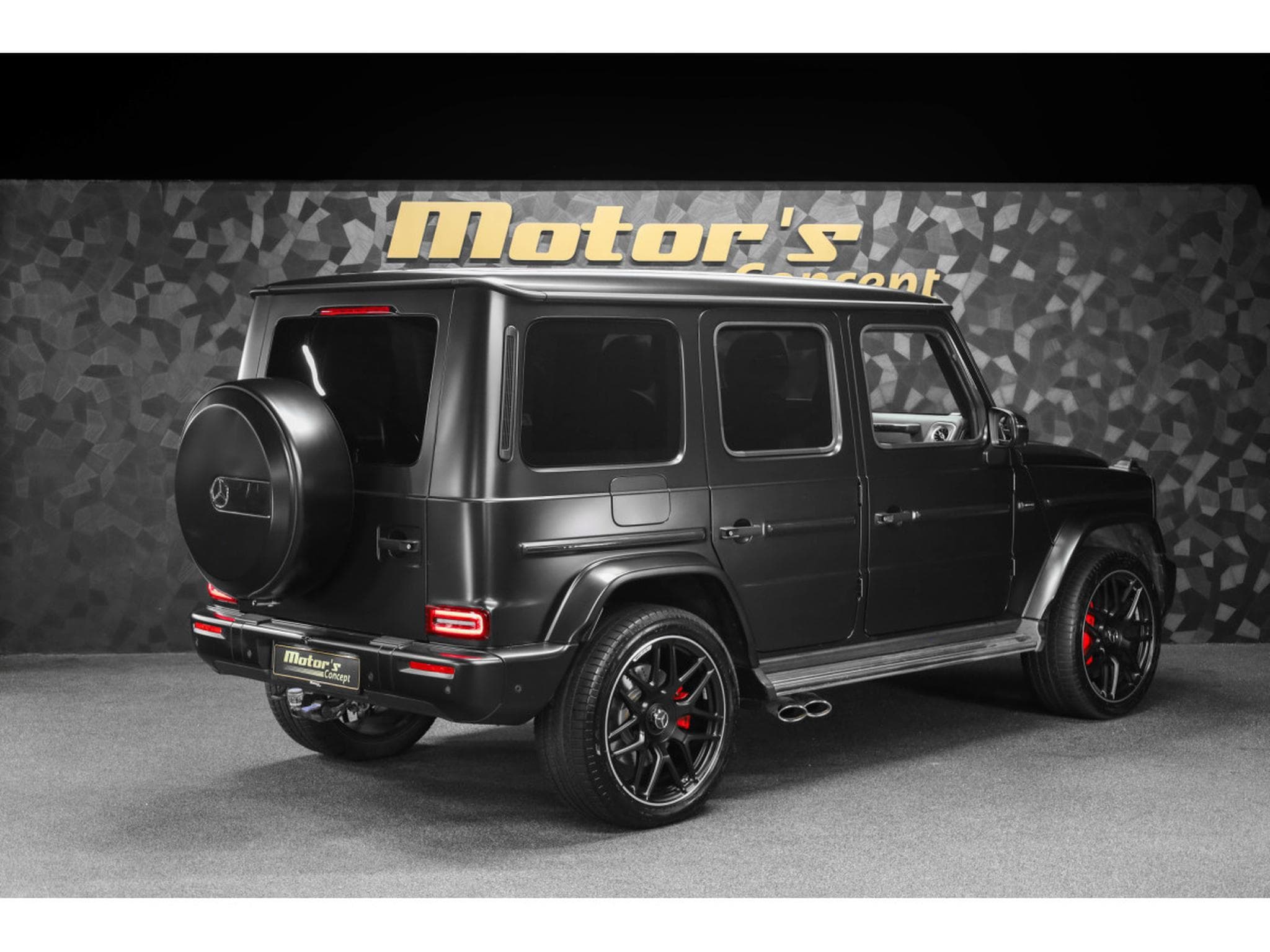 Mercedes G 63 AMG V8 Bi-Turbo - MANUFAKTUR Night Black Magno (2025) - Foto 3