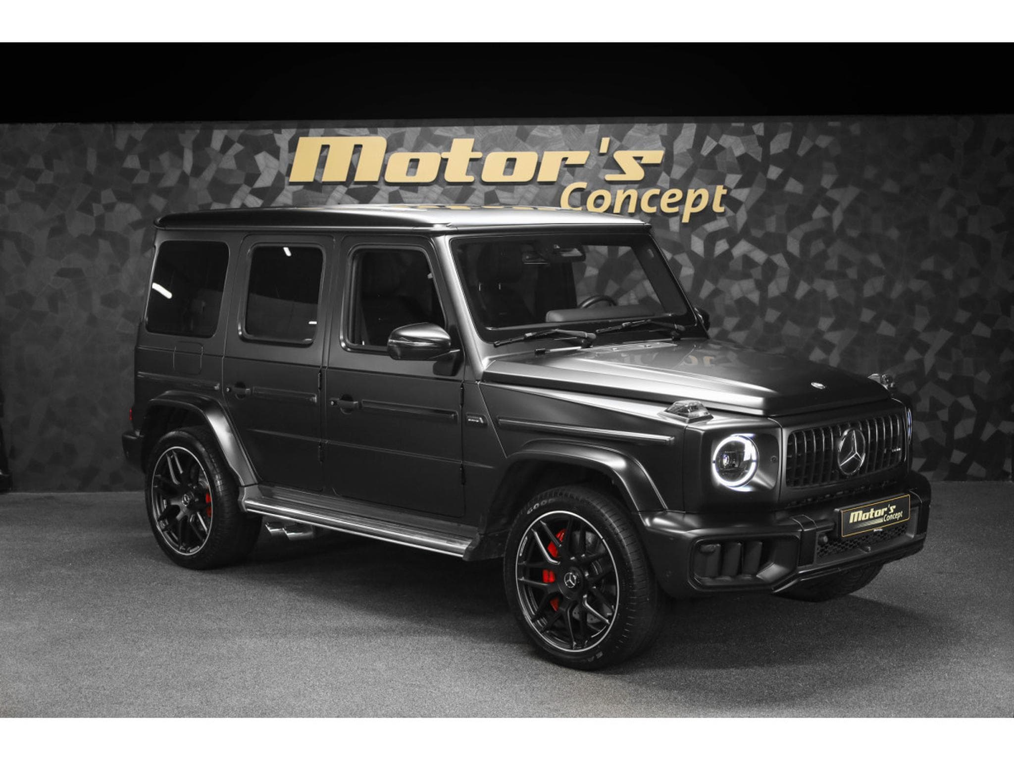 Mercedes G 63 AMG V8 Bi-Turbo - MANUFAKTUR Night Black Magno (2025) - Foto 6
