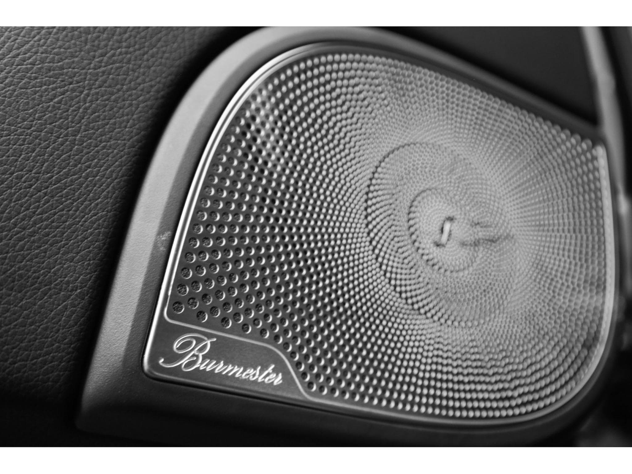 Mercedes G 63 AMG V8 Bi-Turbo - MANUFAKTUR Night Black Magno (2025) - Foto 13