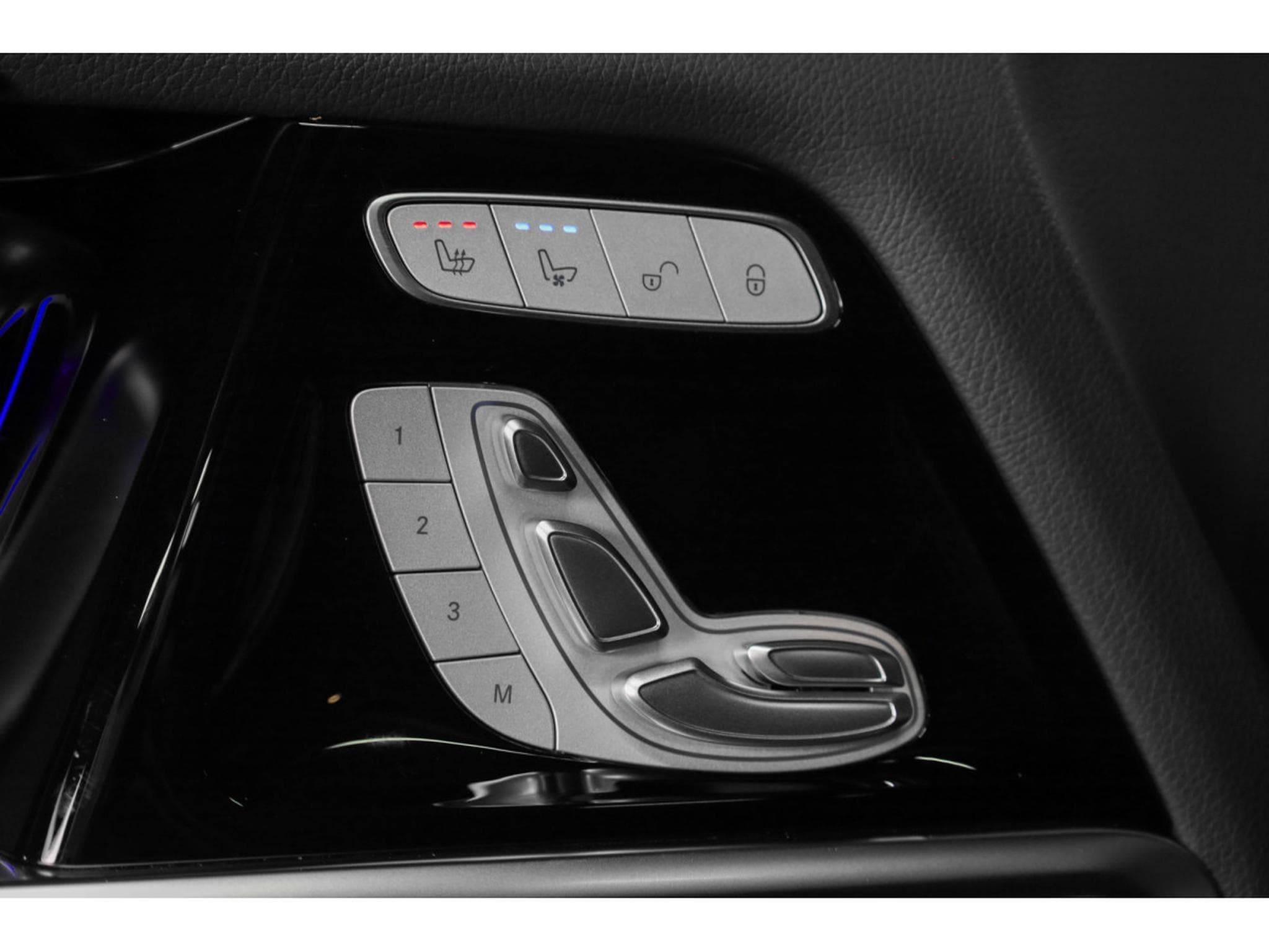 Mercedes G 63 AMG V8 Bi-Turbo - MANUFAKTUR Night Black Magno (2025) - Foto 26