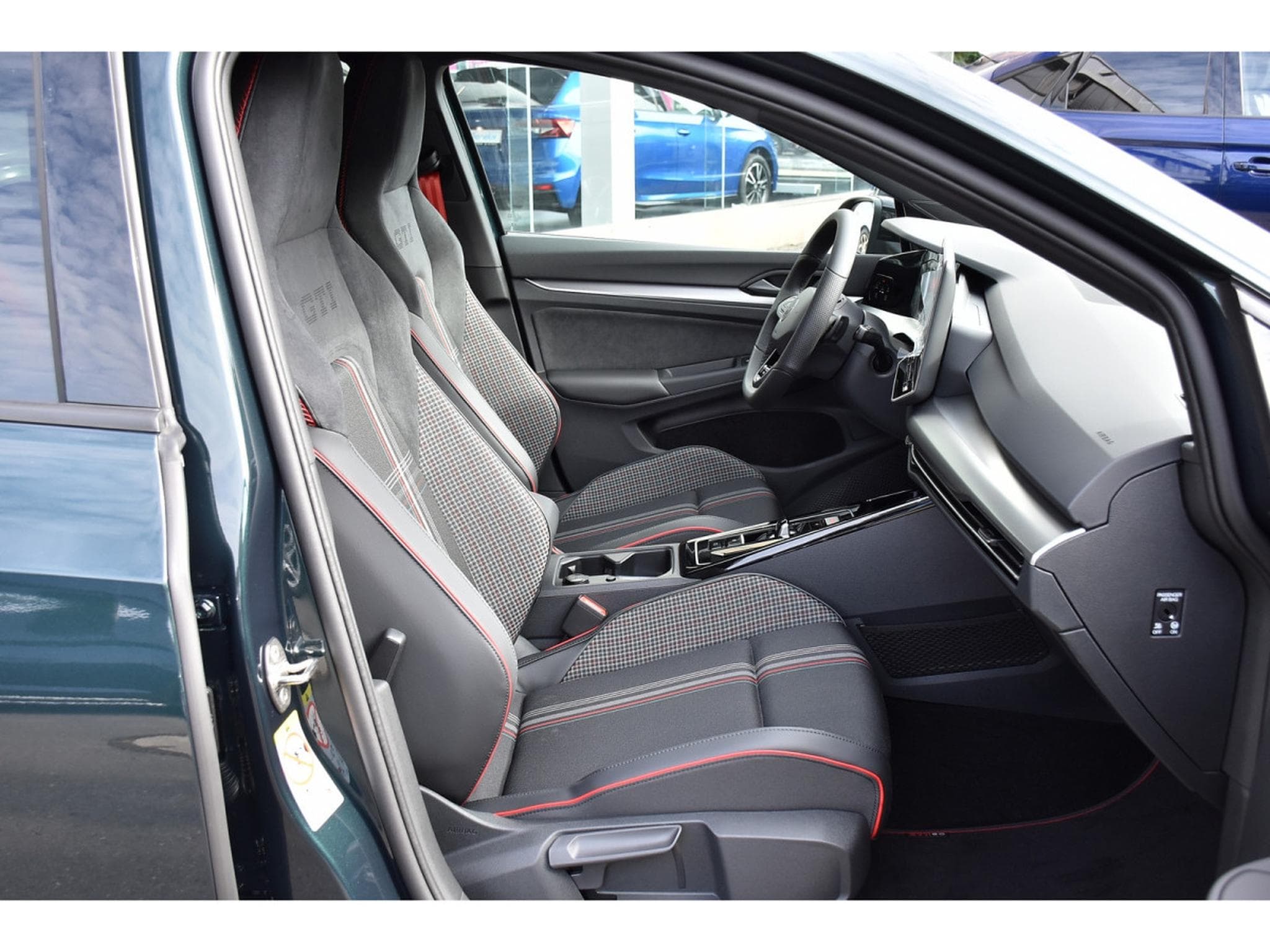 VW Golf GTI 2.0 TSI DSG Edition 50 (2026) - Foto 7