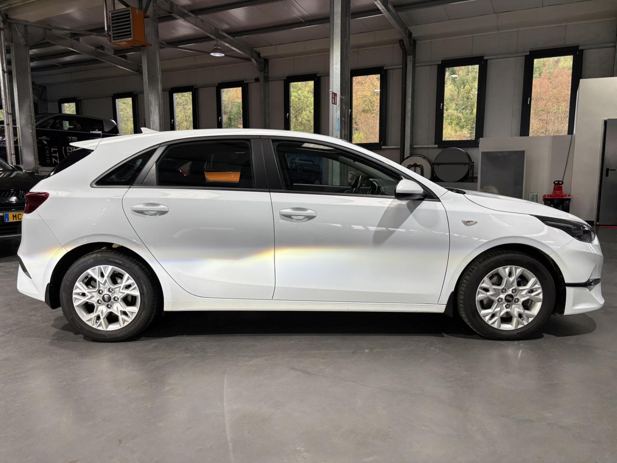 Kia Ceed 1.5 T VISION (2024) - Photo 2