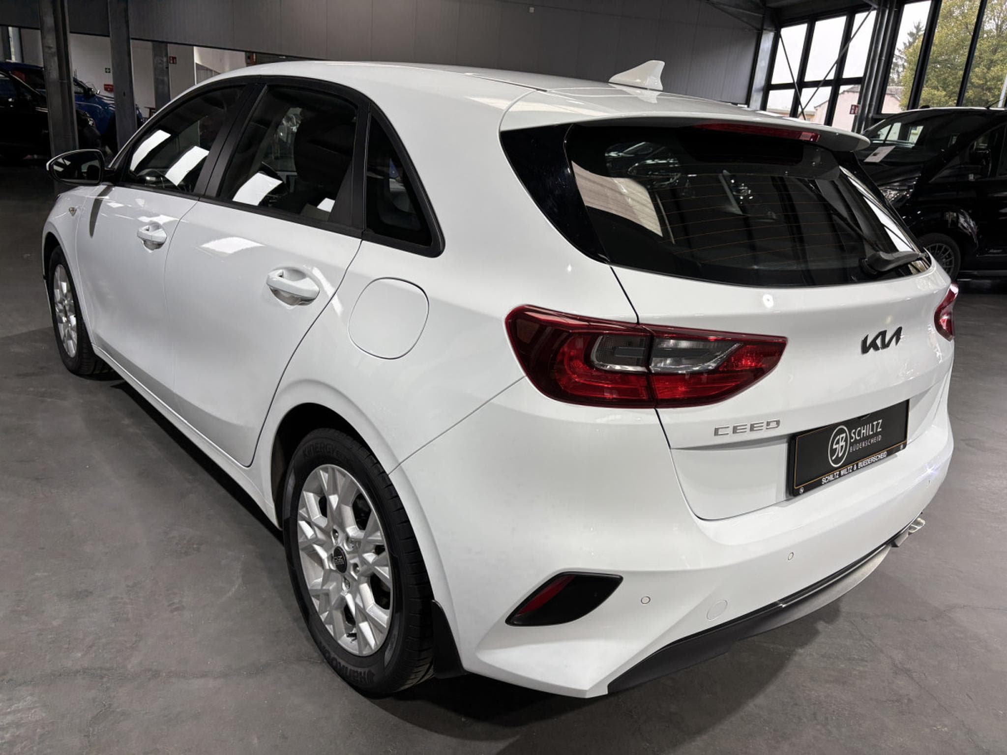 Kia Ceed 1.5 T VISION (2024) - Photo 5