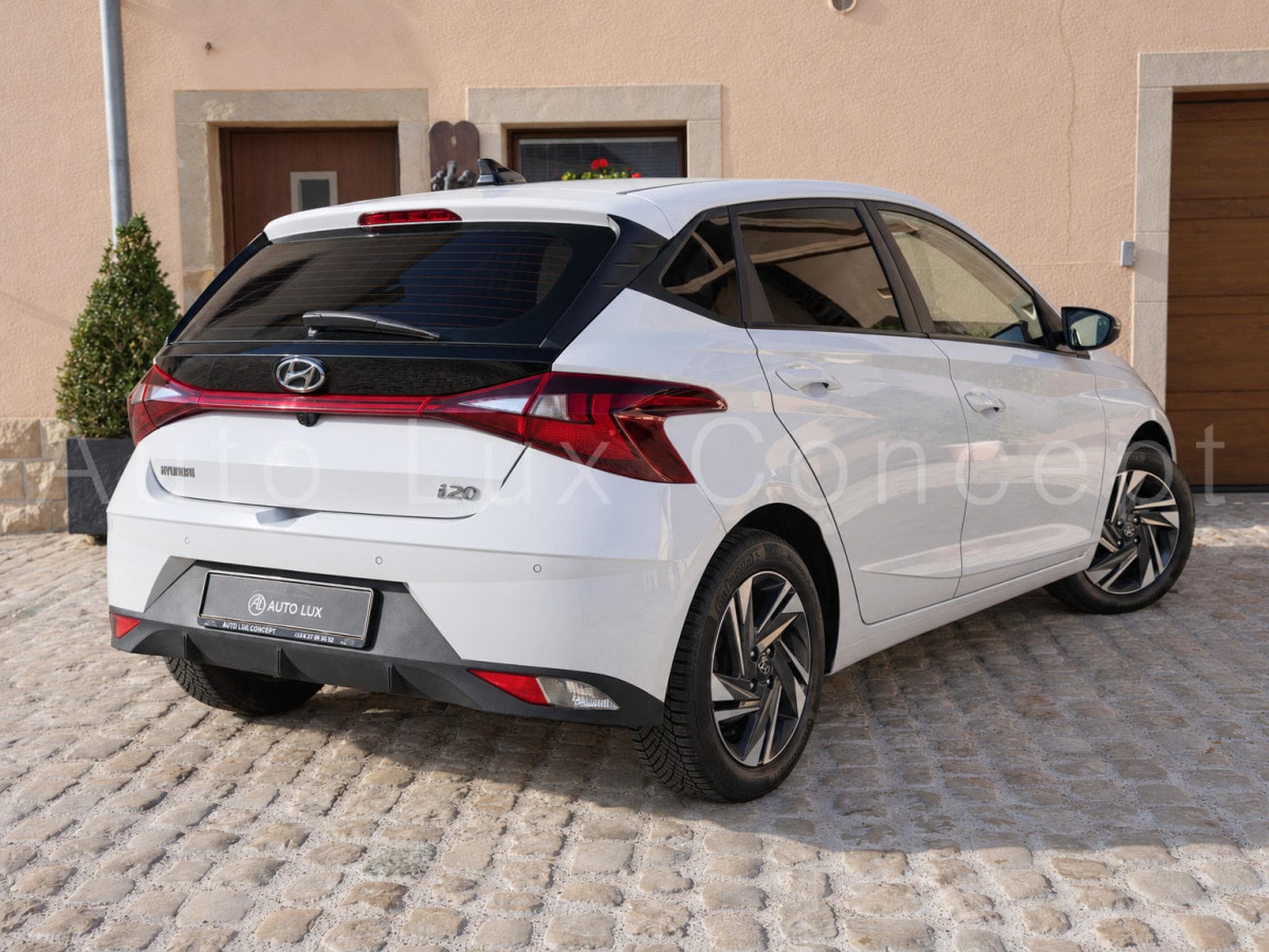 Hyundai i20 1.0 T-GDi 100 48V Hybrid TECHNO 6iMT (2021) - Photo 3