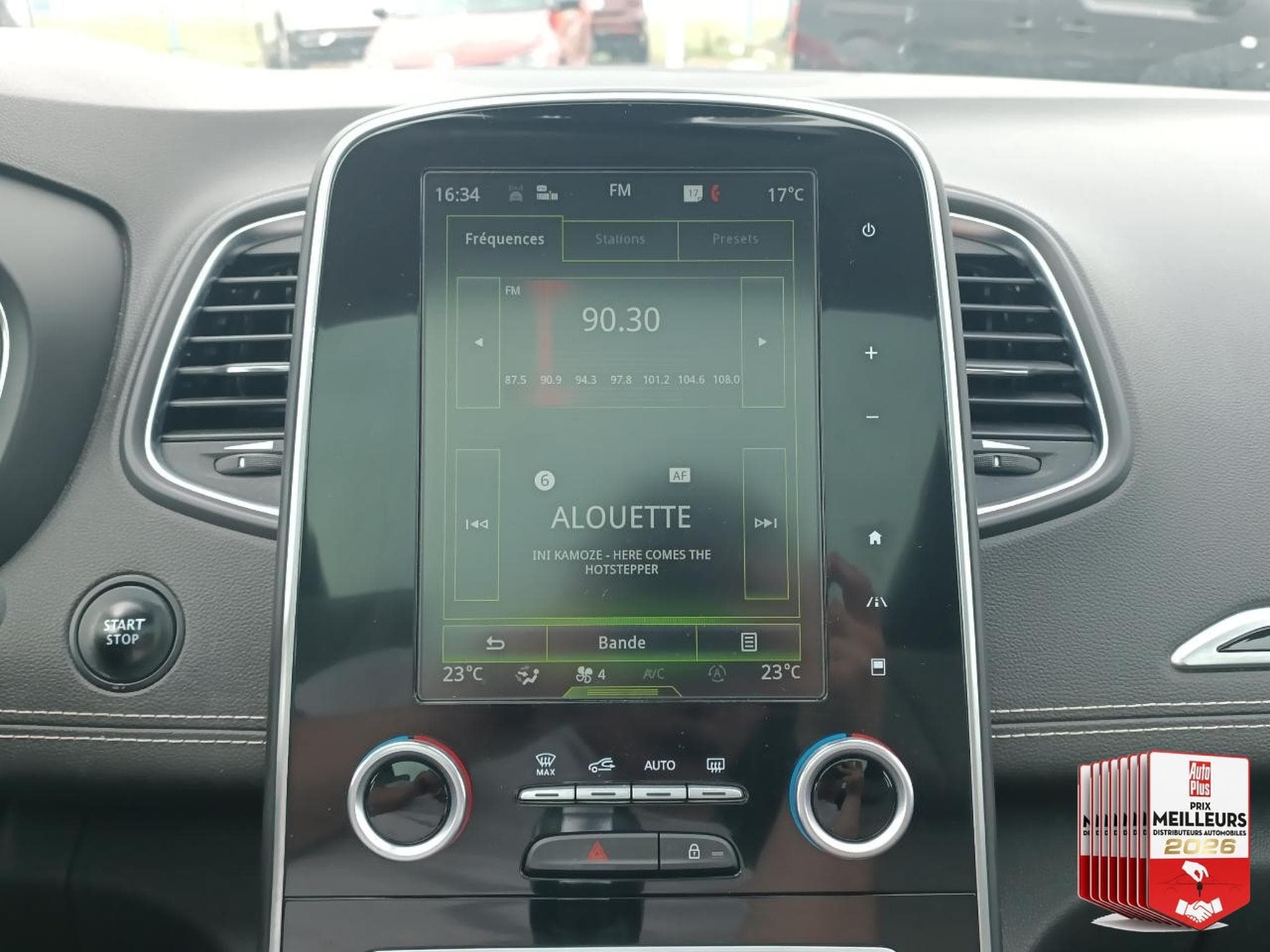 Renault Scenic 1.6 DCI 160 INITIALE PARIS EDC (2017) - Foto 20