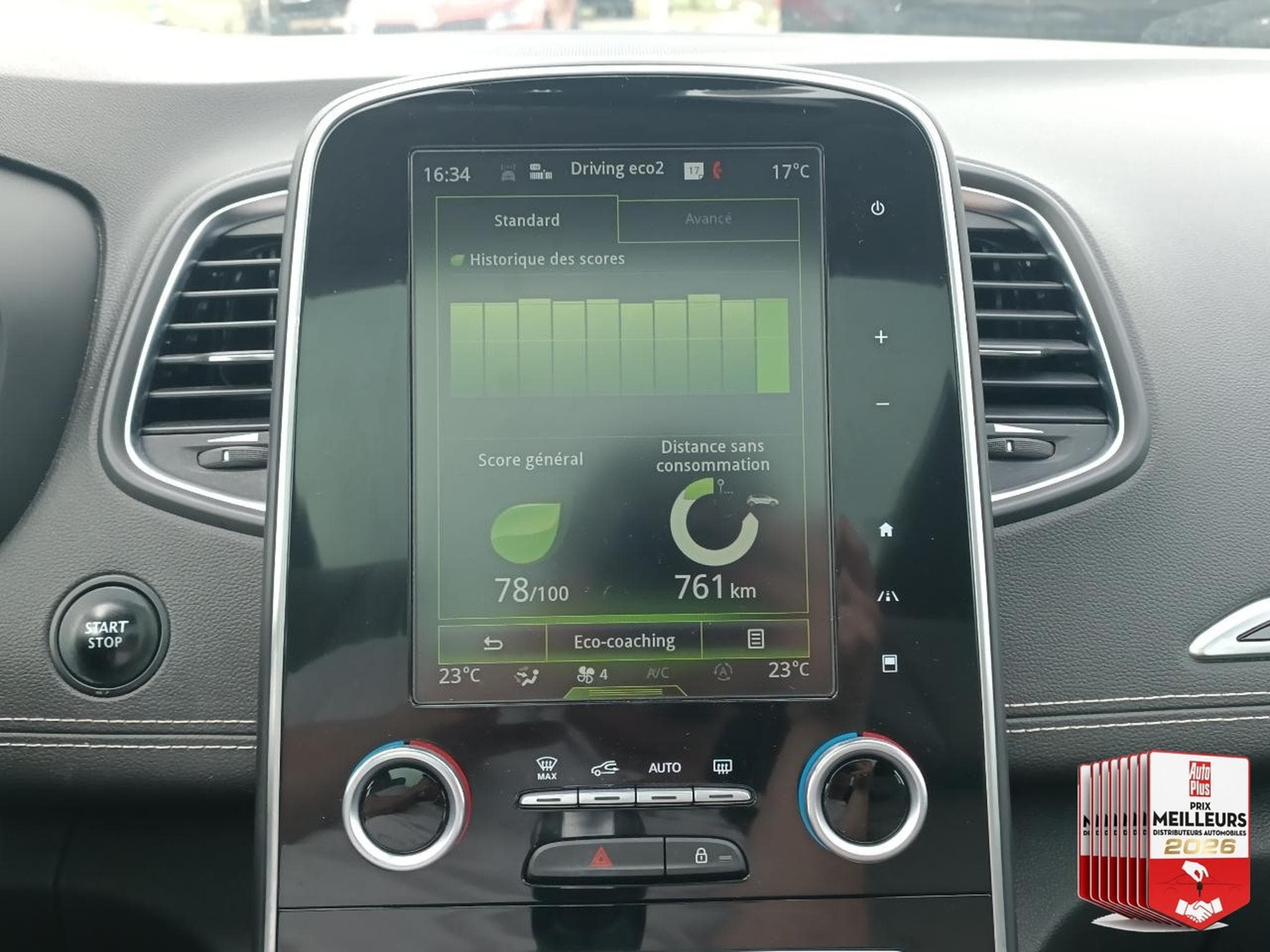 Renault Scenic 1.6 DCI 160 INITIALE PARIS EDC (2017) - Foto 19