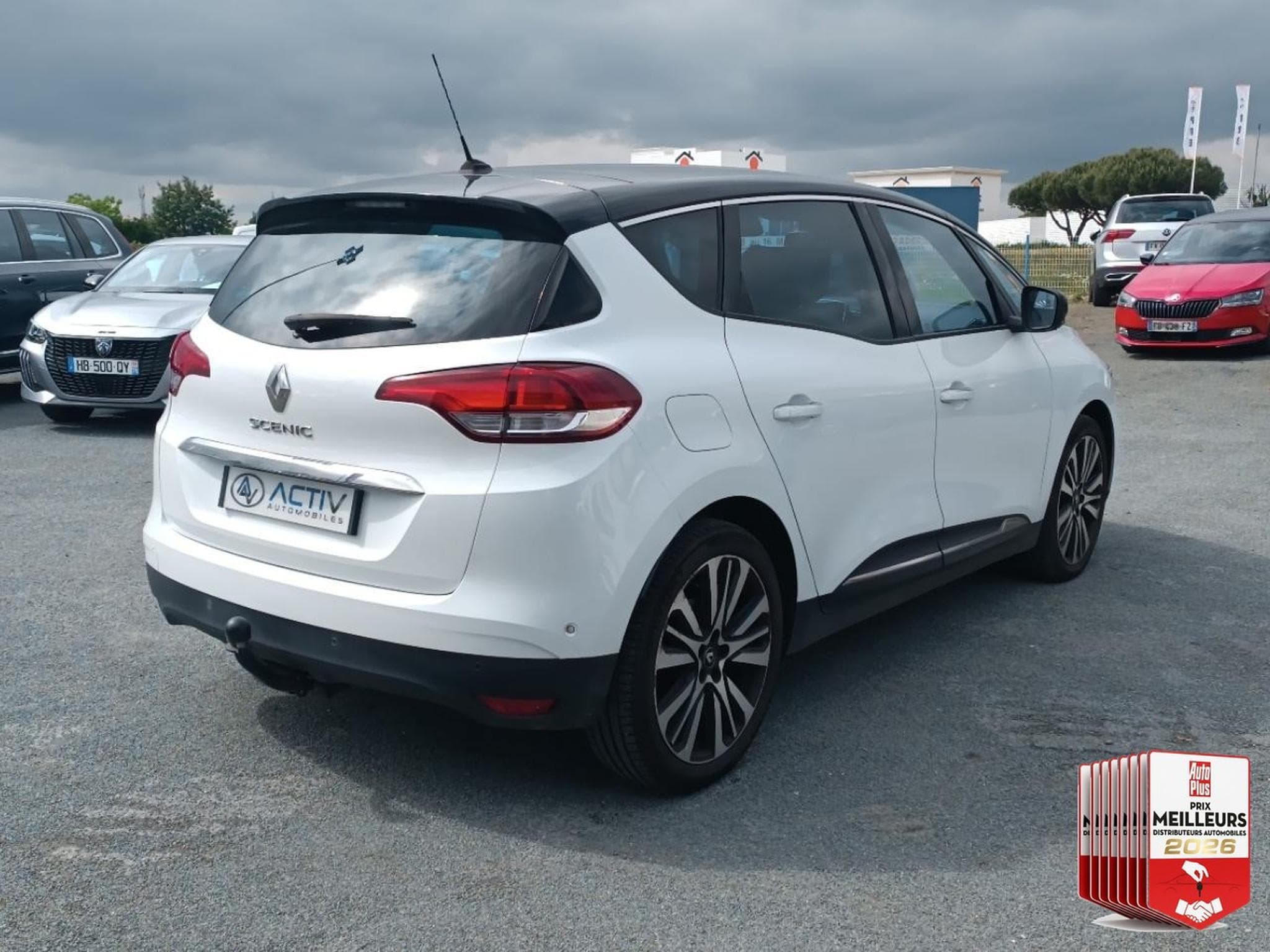 Renault Scenic 1.6 DCI 160 INITIALE PARIS EDC (2017) - Foto 30