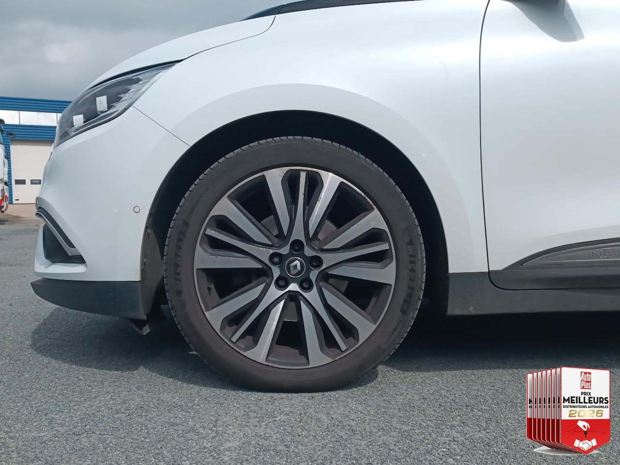 Renault Scenic 1.6 DCI 160 INITIALE PARIS EDC (2017) - Foto 34