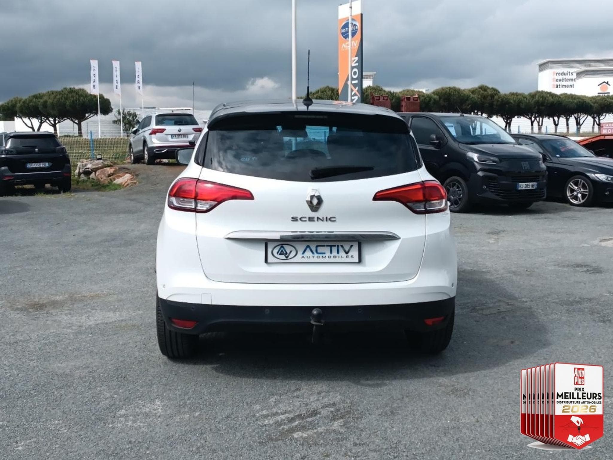 Renault Scenic 1.6 DCI 160 INITIALE PARIS EDC (2017) - Foto 31